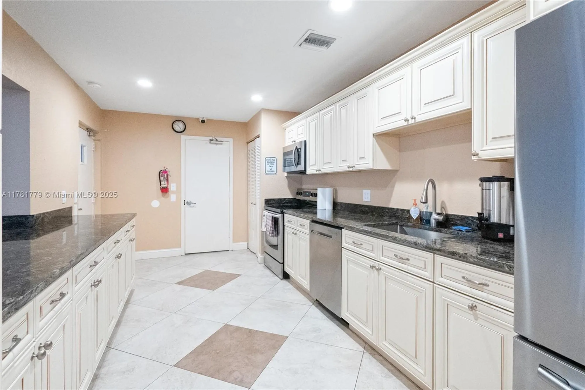 Property Slideshow image 26 of 29 | 1020 country club dr apt 206, Margate, FL, 33063