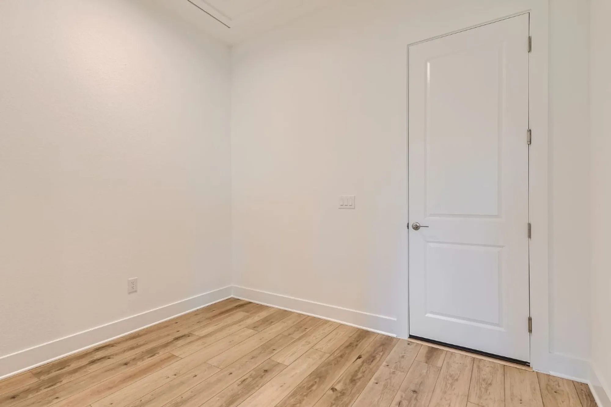 Property Slideshow image 36 of 40 | 300 alava way, Georgetown, TX, 78628