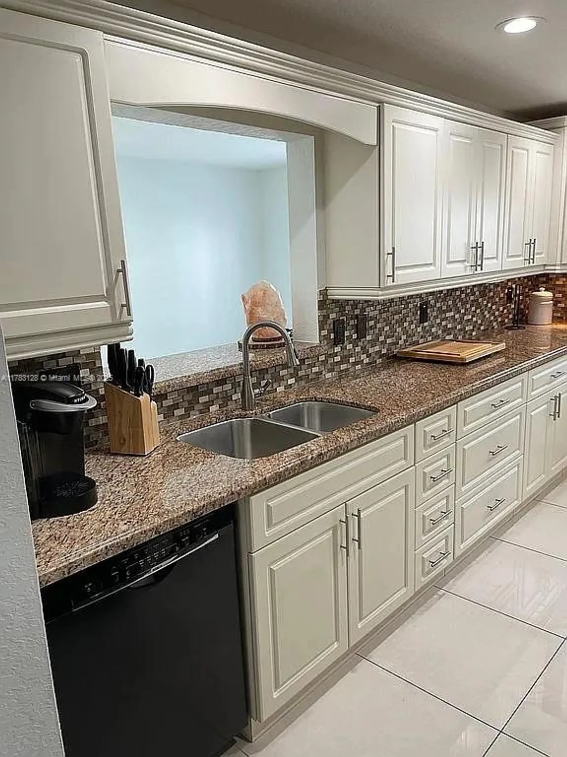 Property Slideshow image 19 of 75 | 1411 nw 90th dr, Plantation, FL, 33322