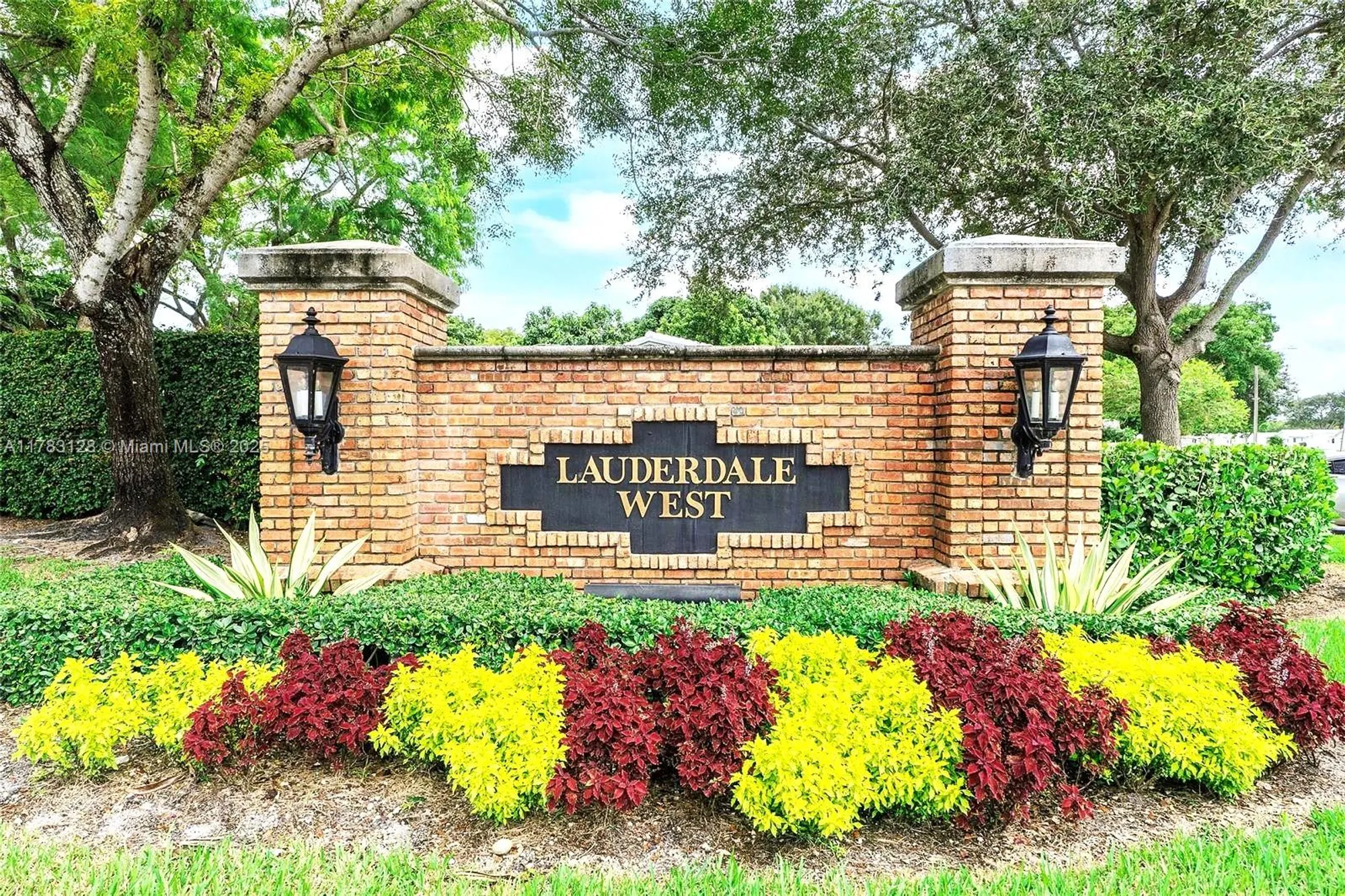 Property Slideshow image 3 of 75 | 1411 nw 90th dr, Plantation, FL, 33322