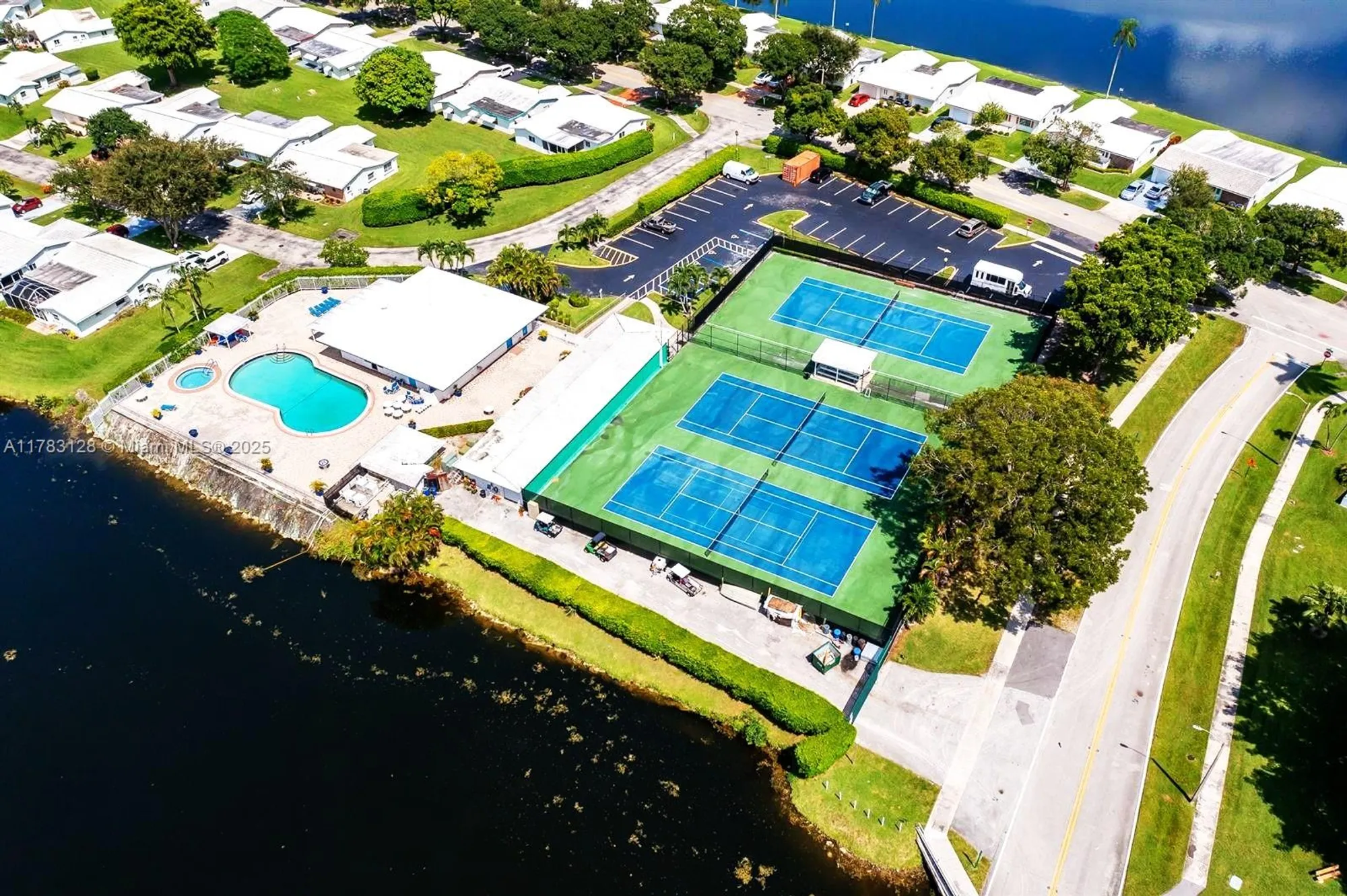 Property Slideshow image 4 of 75 | 1411 nw 90th dr, Plantation, FL, 33322