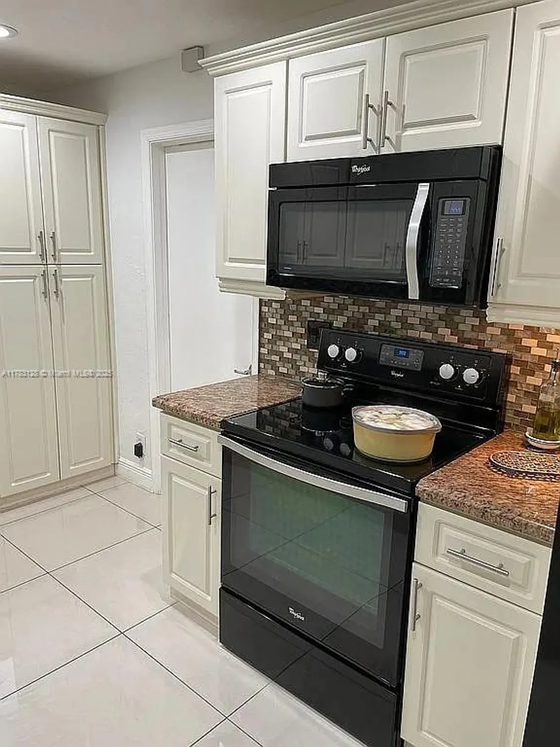 Property Slideshow image 6 of 75 | 1411 nw 90th dr, Plantation, FL, 33322