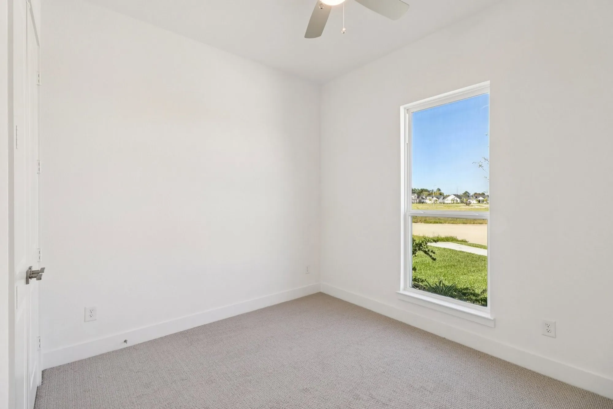 Property Slideshow image 28 of 32 | 1322 secret grove trl, Tomball, TX, 77375