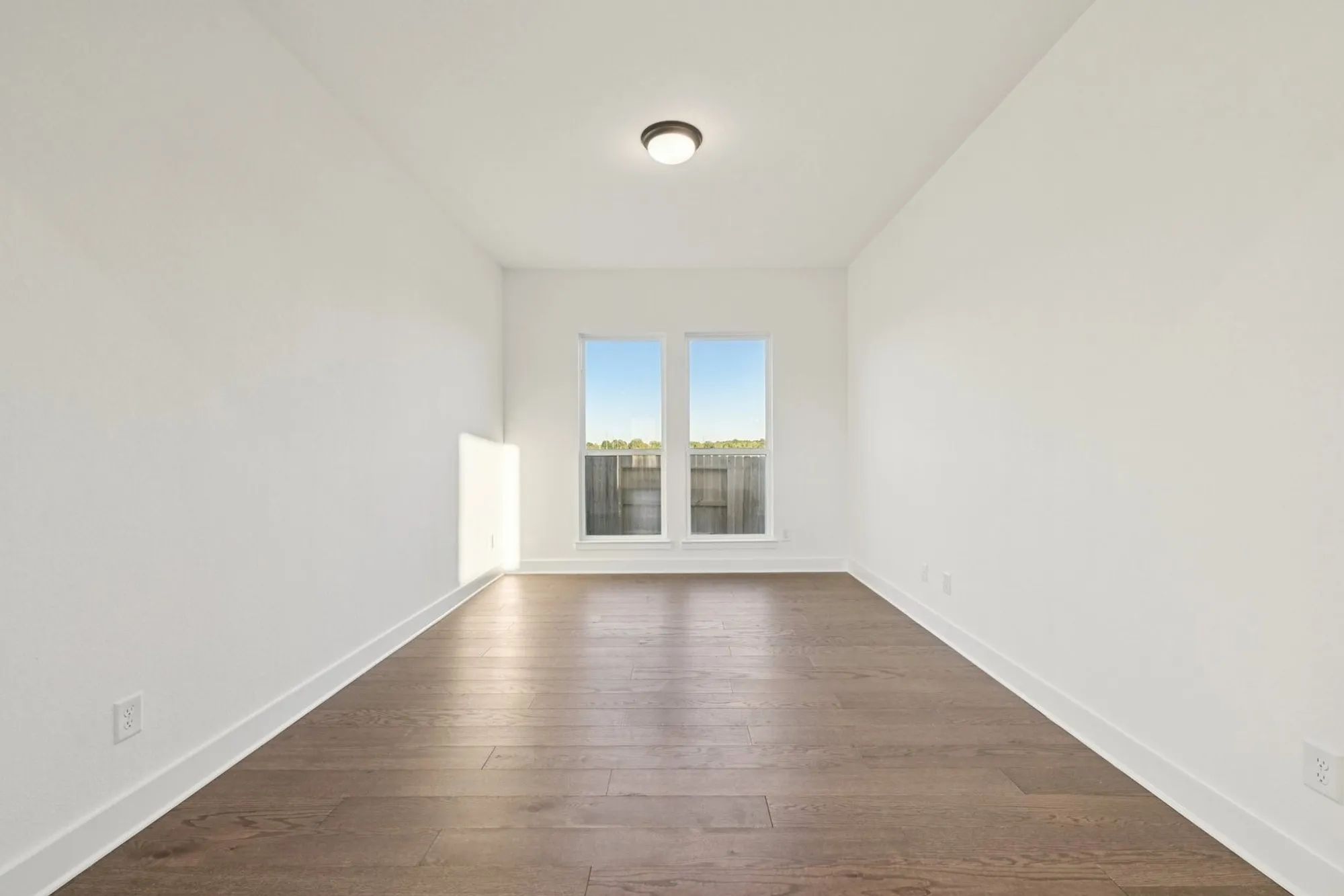 Property Slideshow image 19 of 33 | 1323 secret grove trl, Tomball, TX, 77375