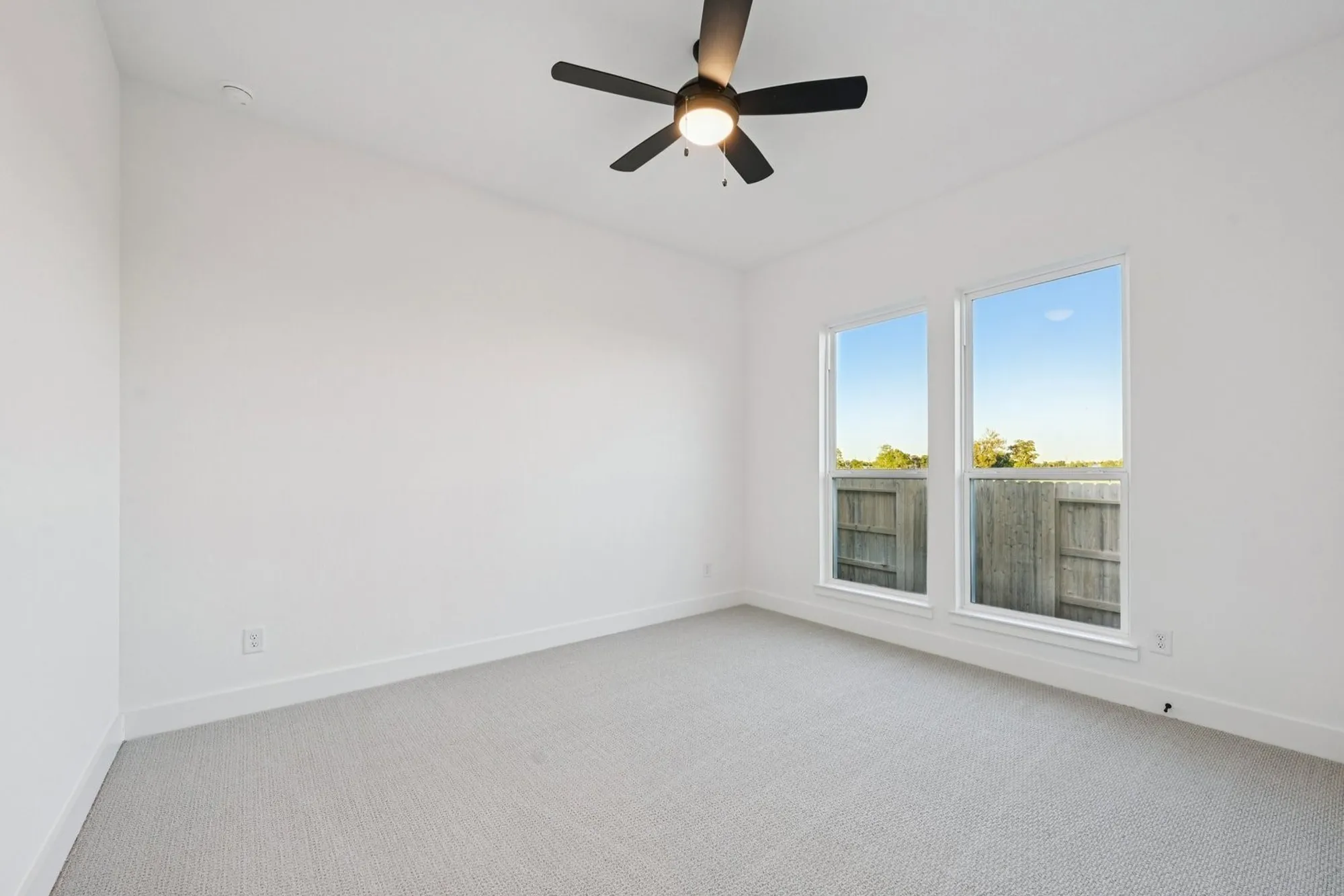 Property Slideshow image 26 of 33 | 1323 secret grove trl, Tomball, TX, 77375