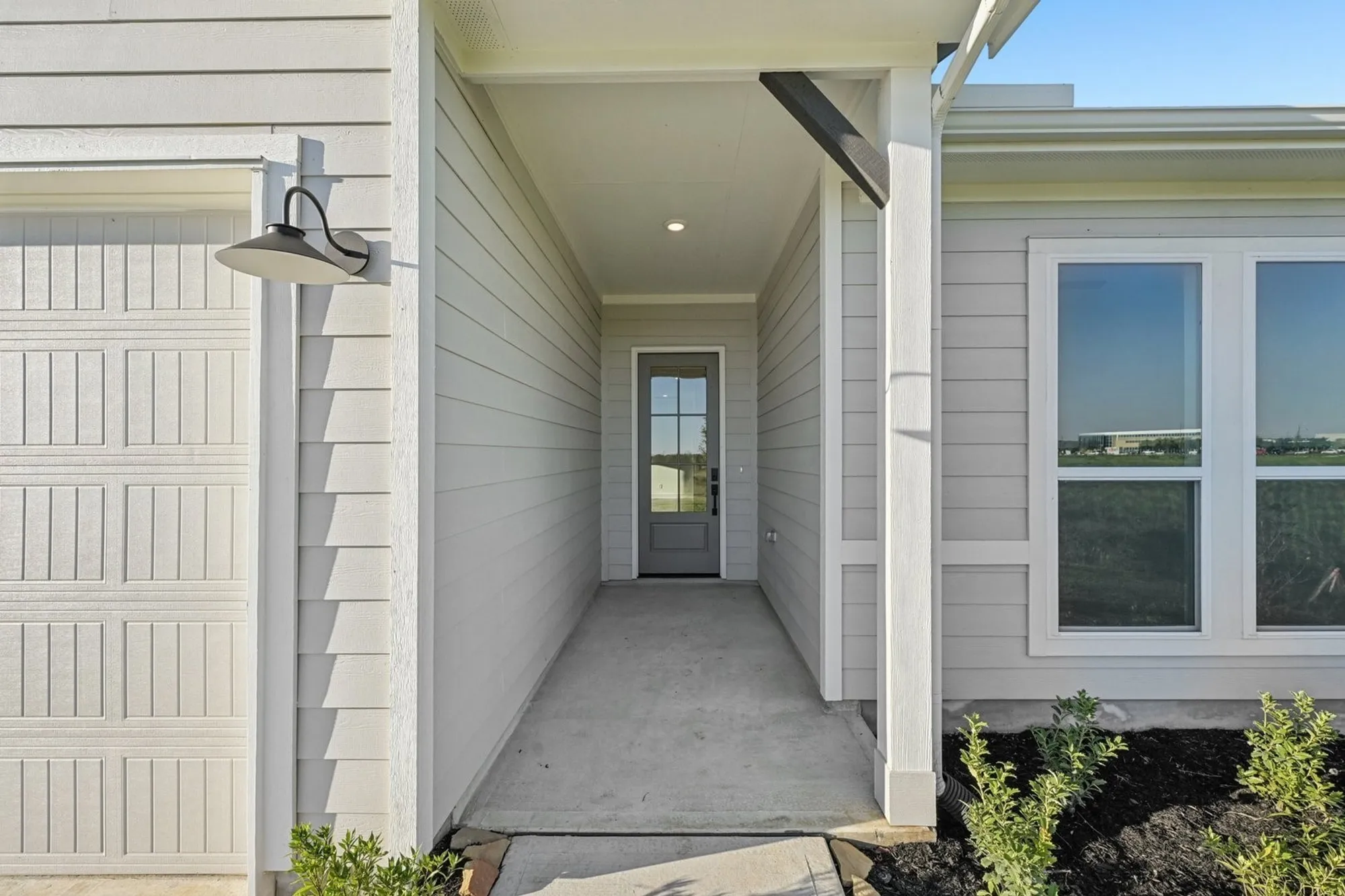 Property Slideshow image 4 of 33 | 1323 secret grove trl, Tomball, TX, 77375