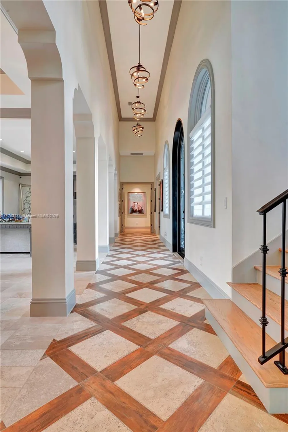 Property Slideshow image 11 of 56 | 606 binnacle dr, Naples, FL, 34103