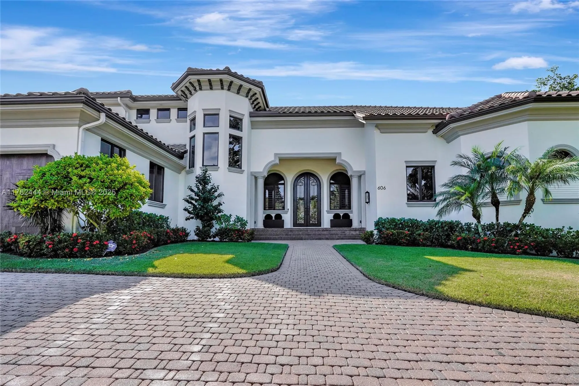 Property Slideshow image 55 of 56 | 606 binnacle dr, Naples, FL, 34103