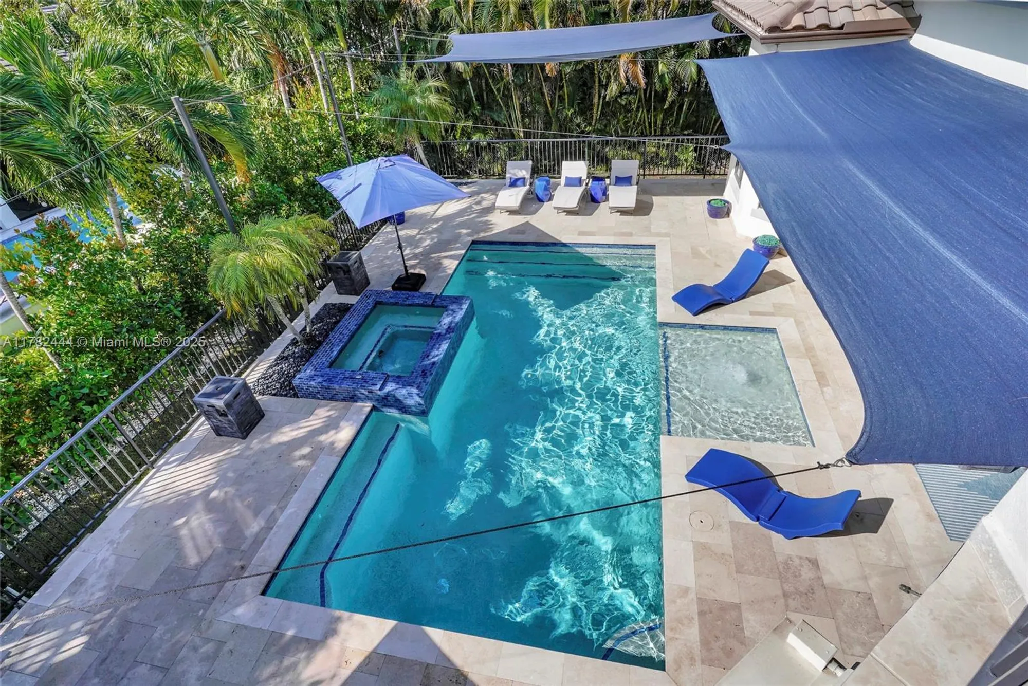 Property Slideshow image 5 of 56 | 606 binnacle dr, Naples, FL, 34103