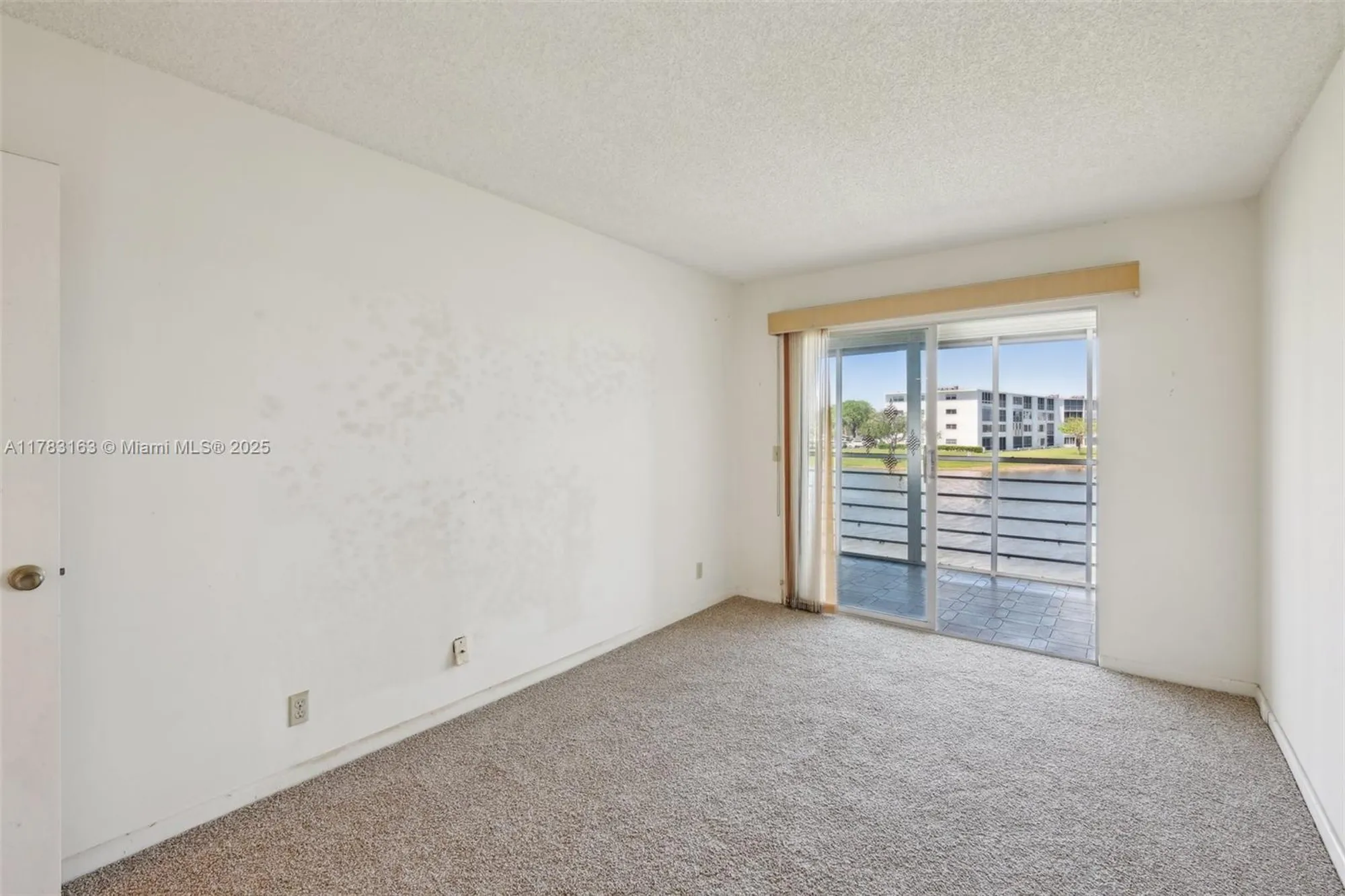 Property Slideshow image 17 of 27 | 2052 exeter c, Boca Raton, FL, 33434