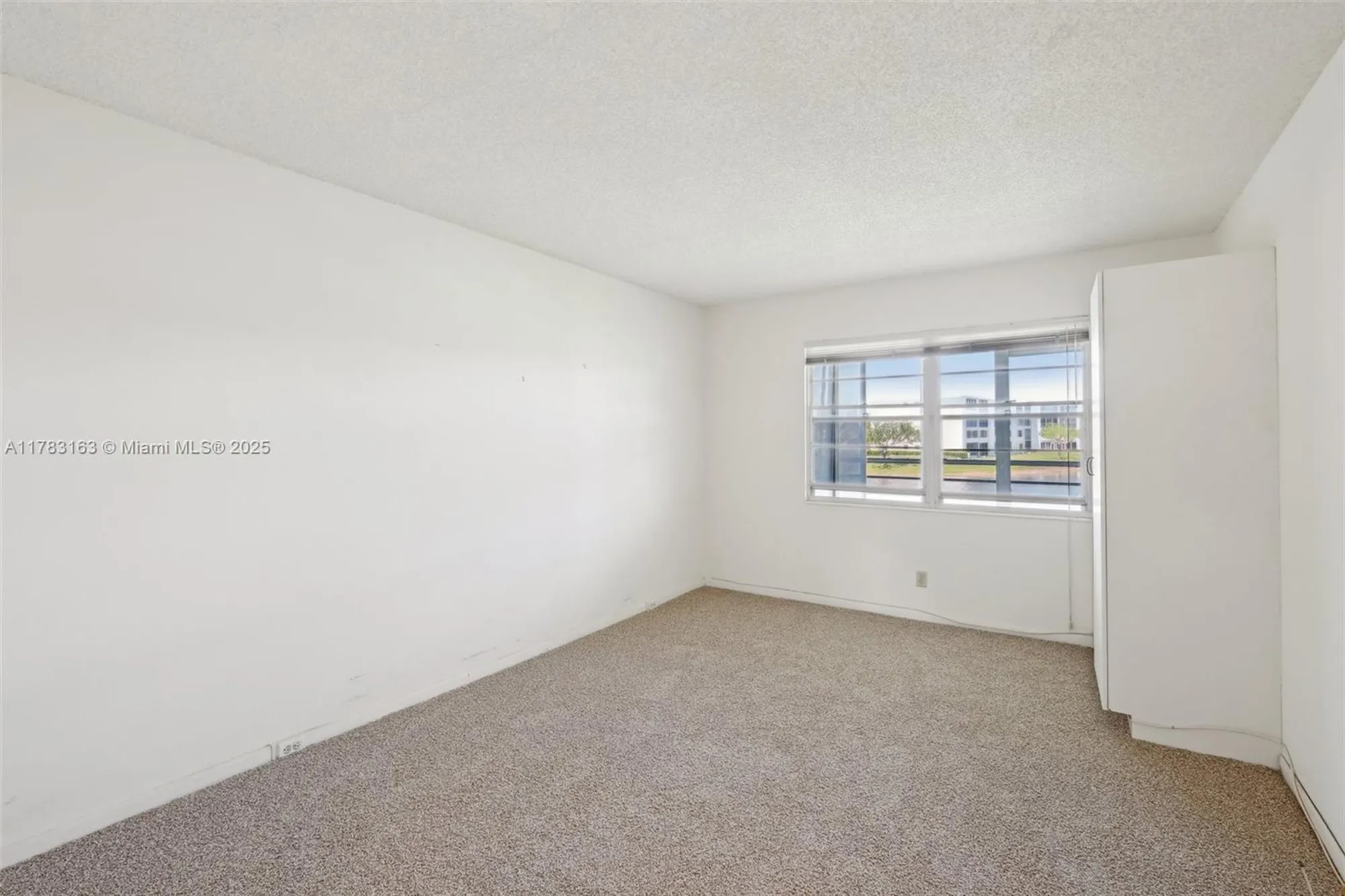 Property Slideshow image 13 of 27 | 2052 exeter c, Boca Raton, FL, 33434