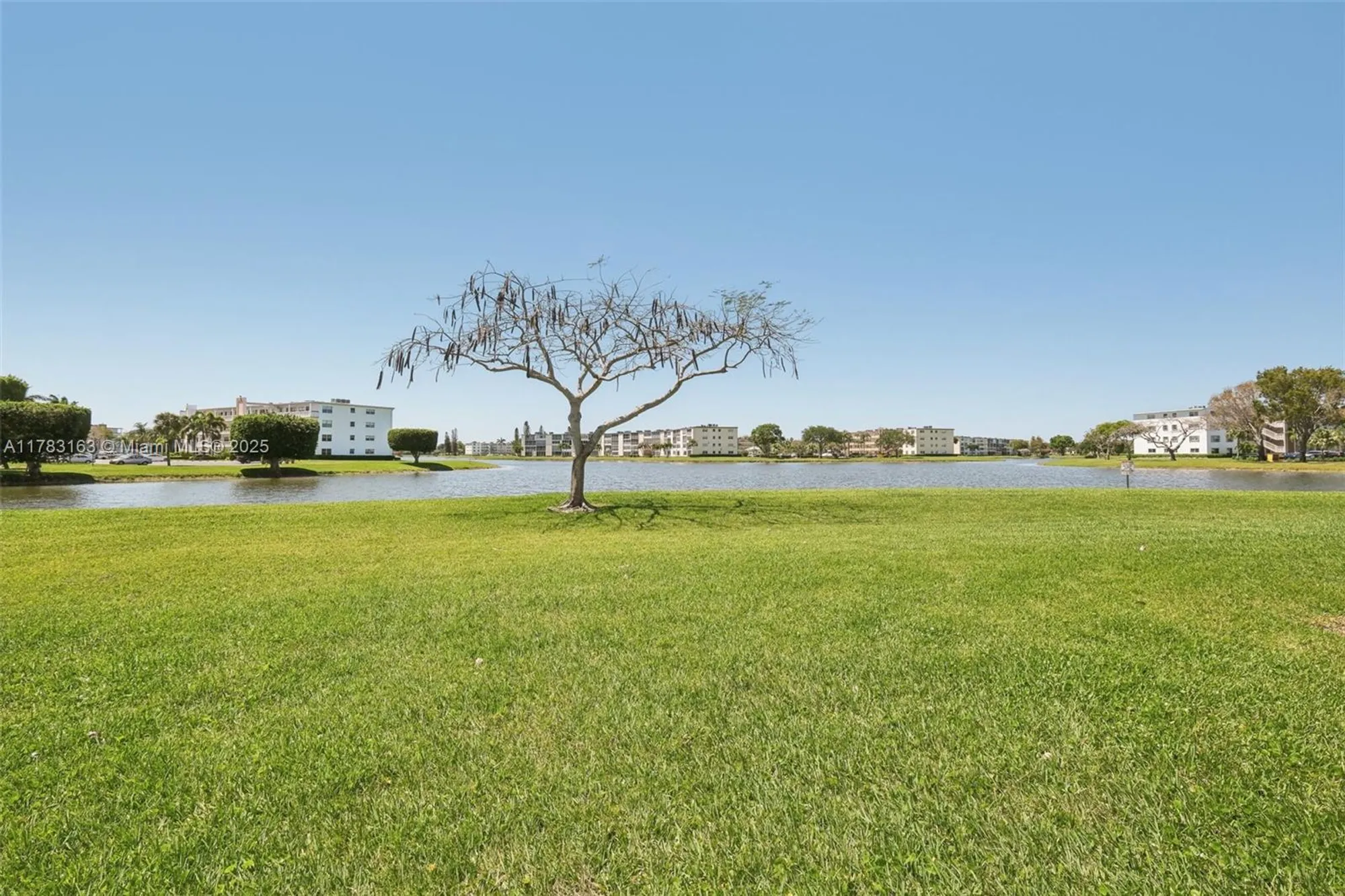 Property Slideshow image 22 of 27 | 2052 exeter c, Boca Raton, FL, 33434