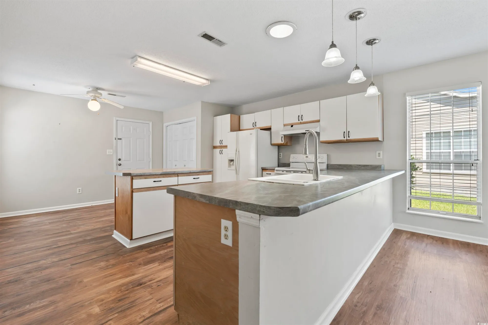 Property Slideshow image 11 of 40 | 1406 snowy egret dr, Murrells Inlet, SC, 29576