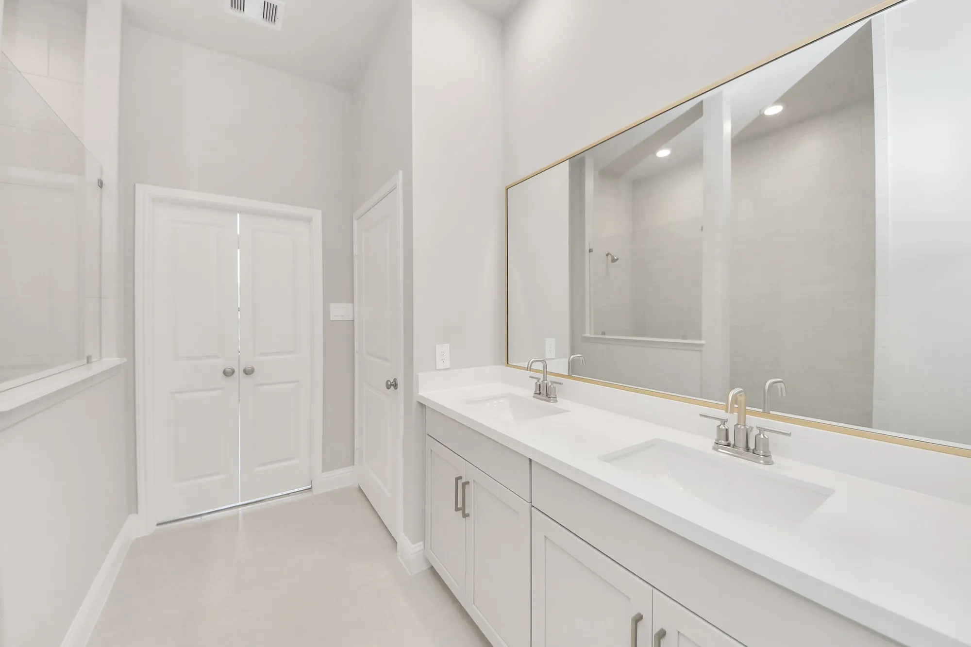 Property Slideshow image 15 of 33 | 14628 cedar elm ct, Willis, TX, 77318