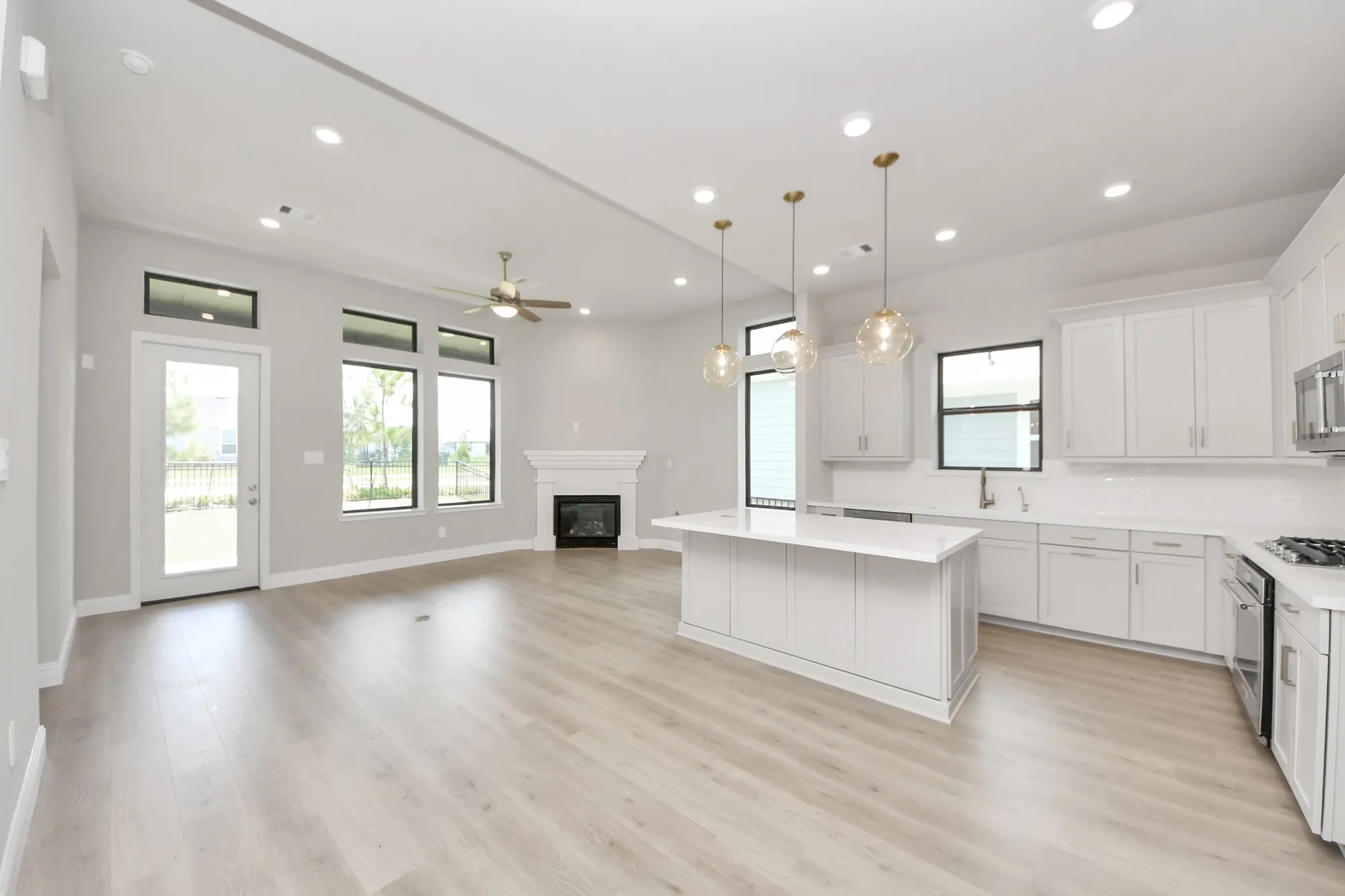 Property Slideshow image 18 of 33 | 14628 cedar elm ct, Willis, TX, 77318