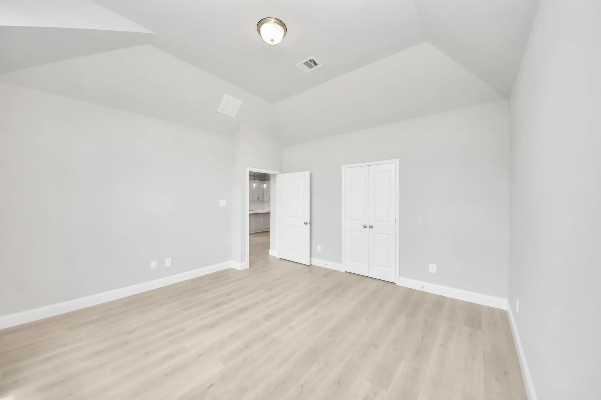 Property Slideshow image 11 of 33 | 14628 cedar elm ct, Willis, TX, 77318