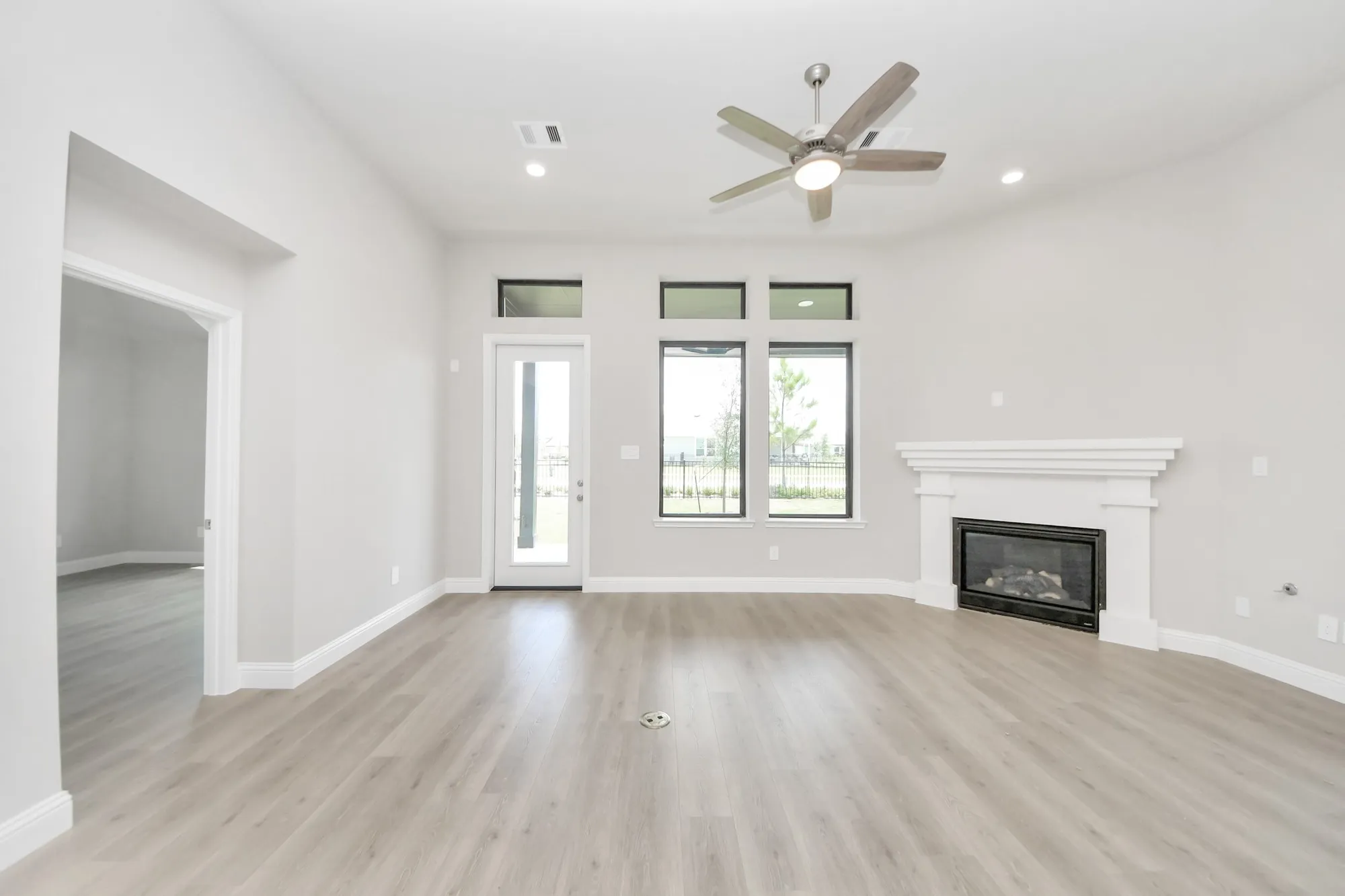 Property Slideshow image 29 of 33 | 14628 cedar elm ct, Willis, TX, 77318