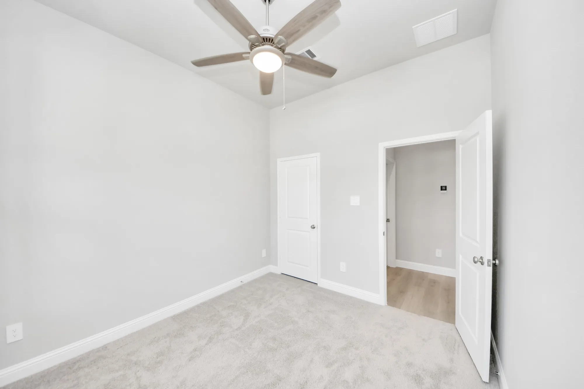 Property Slideshow image 5 of 33 | 14628 cedar elm ct, Willis, TX, 77318