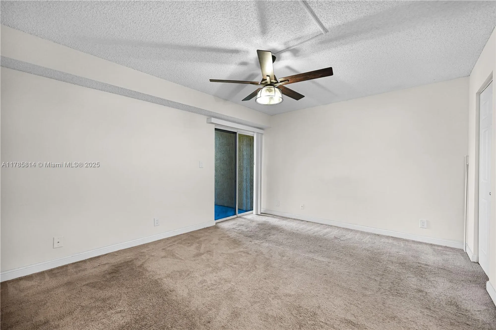 Property Slideshow image 12 of 40 | 7640 westwood dr apt 404, Tamarac, FL, 33321