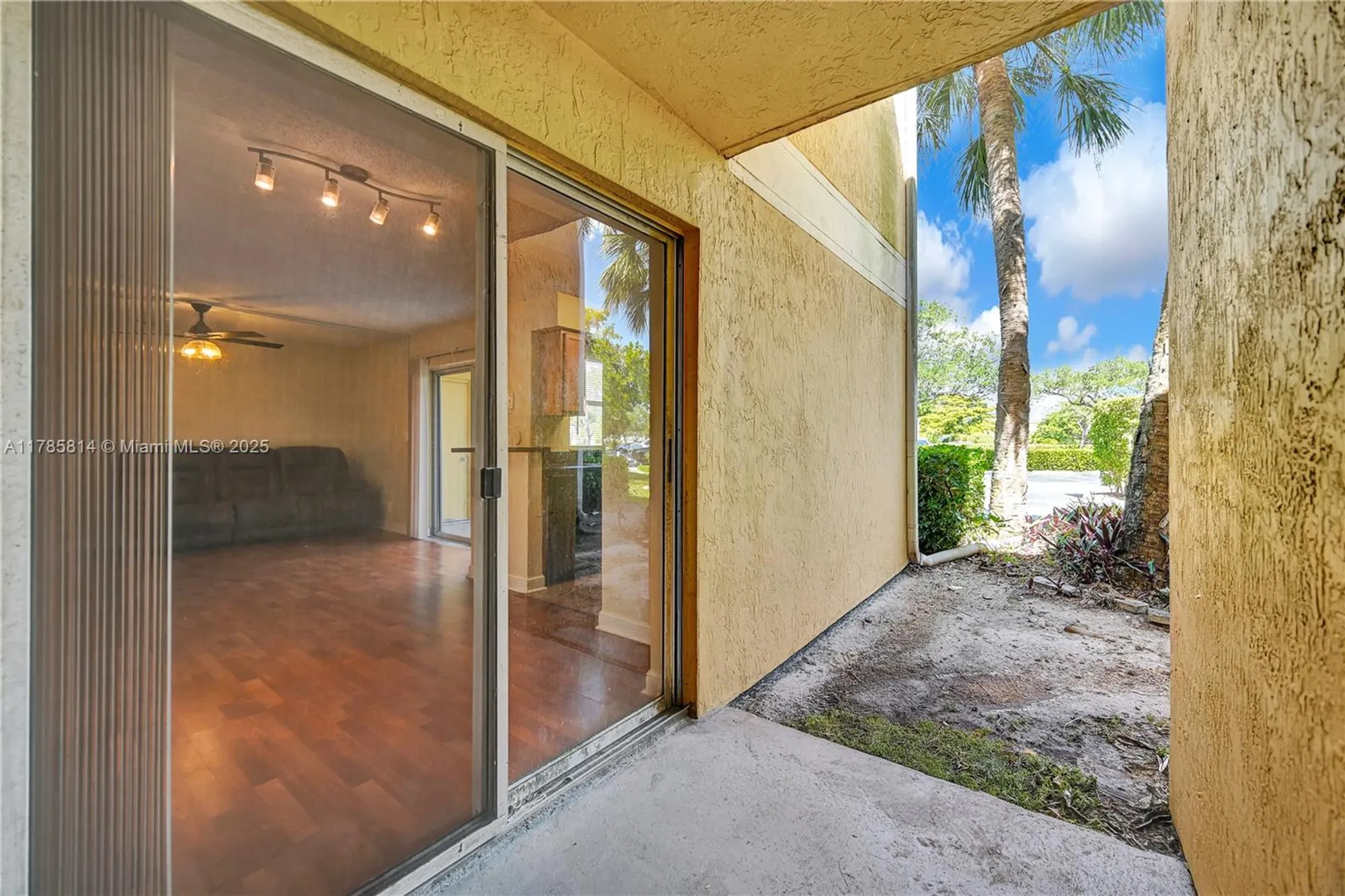 Property Slideshow image 29 of 40 | 7640 westwood dr apt 404, Tamarac, FL, 33321