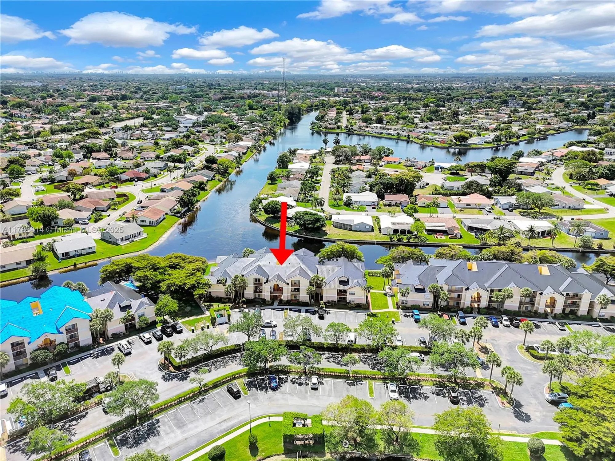 Property Slideshow image 35 of 40 | 7640 westwood dr apt 404, Tamarac, FL, 33321