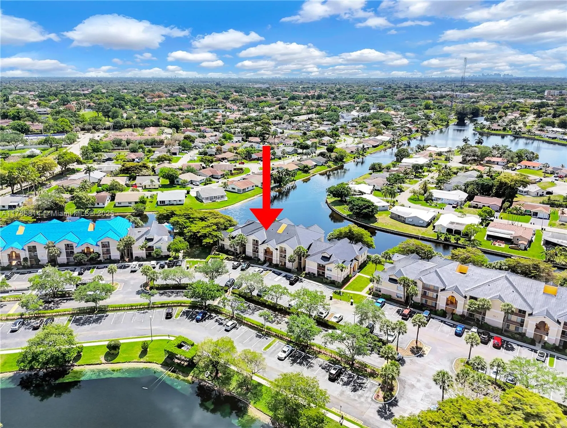 Property Slideshow image 37 of 40 | 7640 westwood dr apt 404, Tamarac, FL, 33321