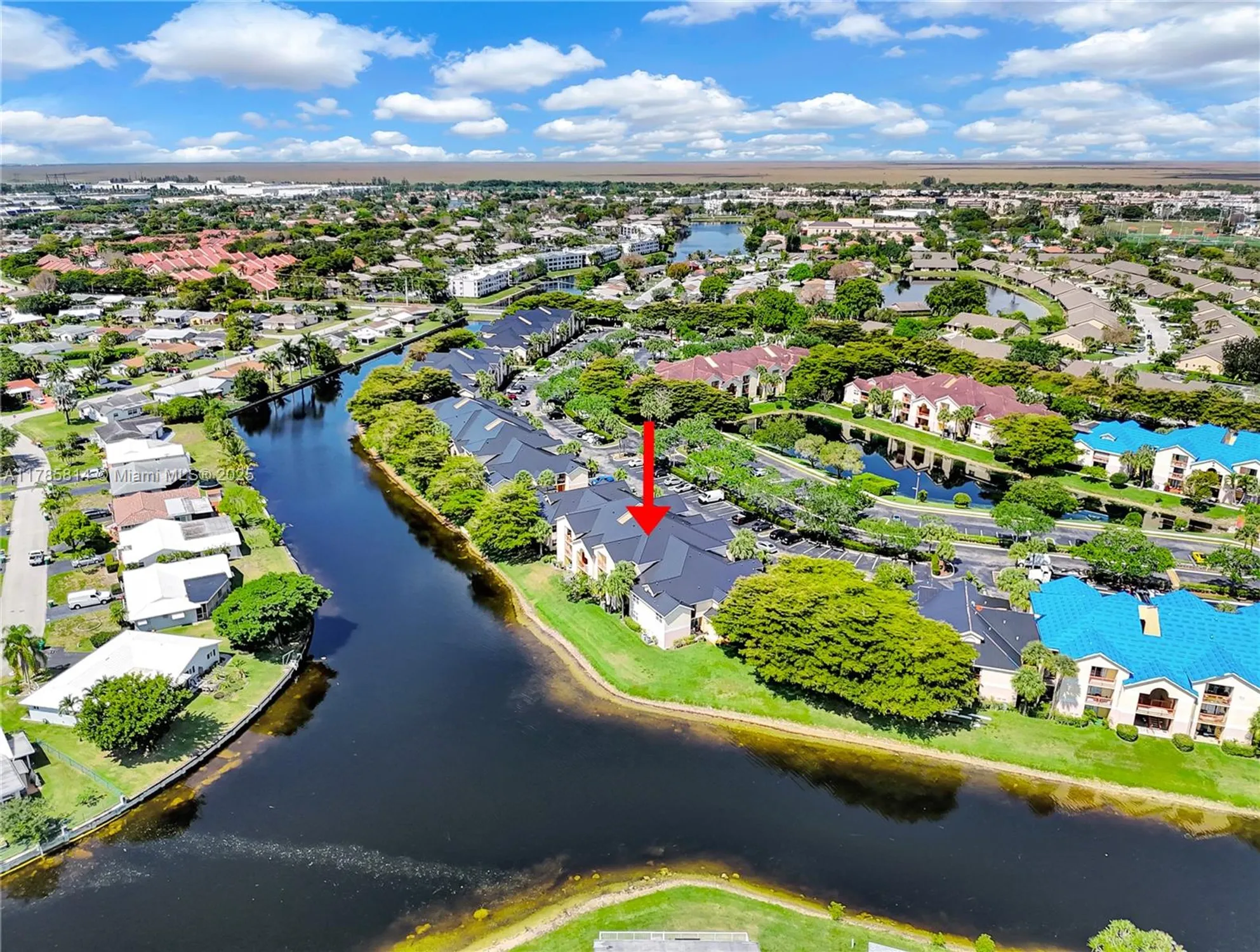Property Slideshow image 39 of 40 | 7640 westwood dr apt 404, Tamarac, FL, 33321