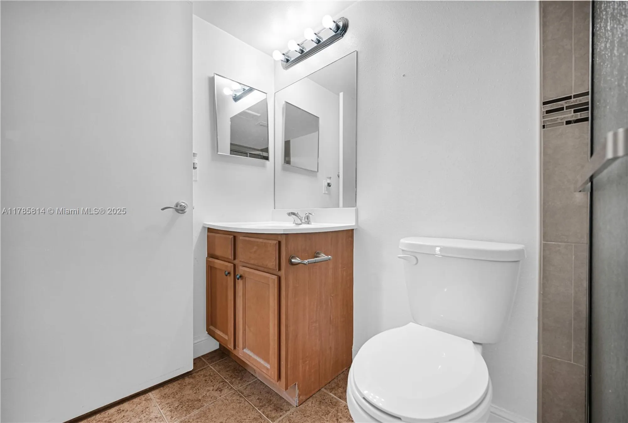 Property Slideshow image 9 of 40 | 7640 westwood dr apt 404, Tamarac, FL, 33321