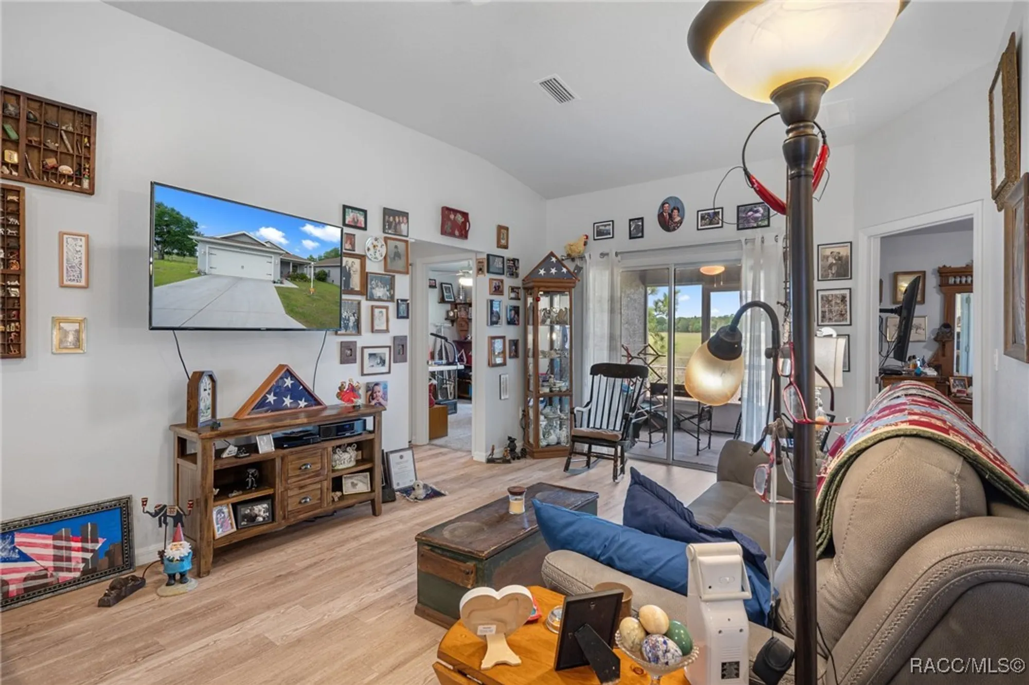 Property Slideshow image 15 of 39 | 10541 s drew bryant cir, Floral City, FL, 34436