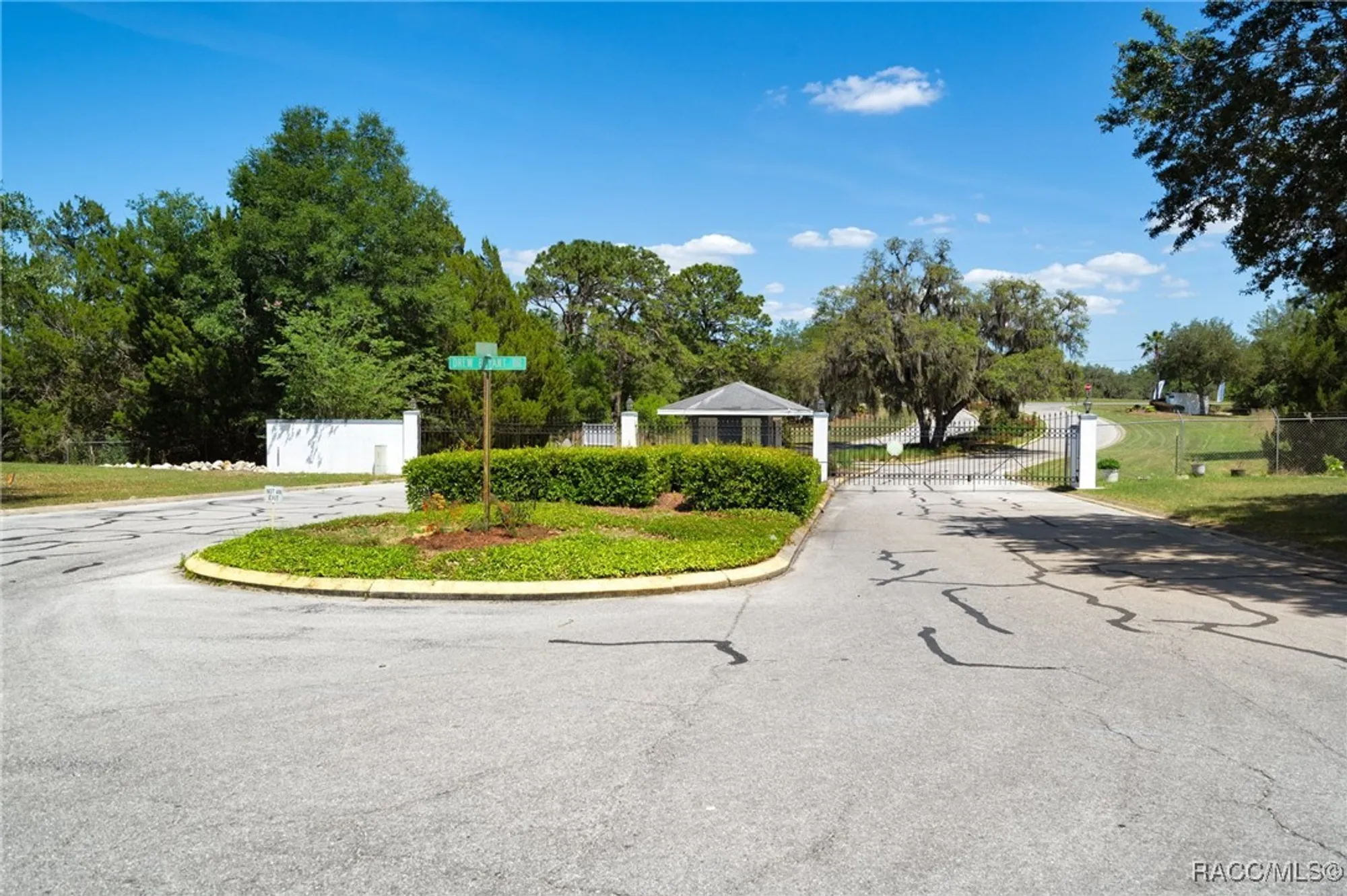Property Slideshow image 38 of 39 | 10541 s drew bryant cir, Floral City, FL, 34436