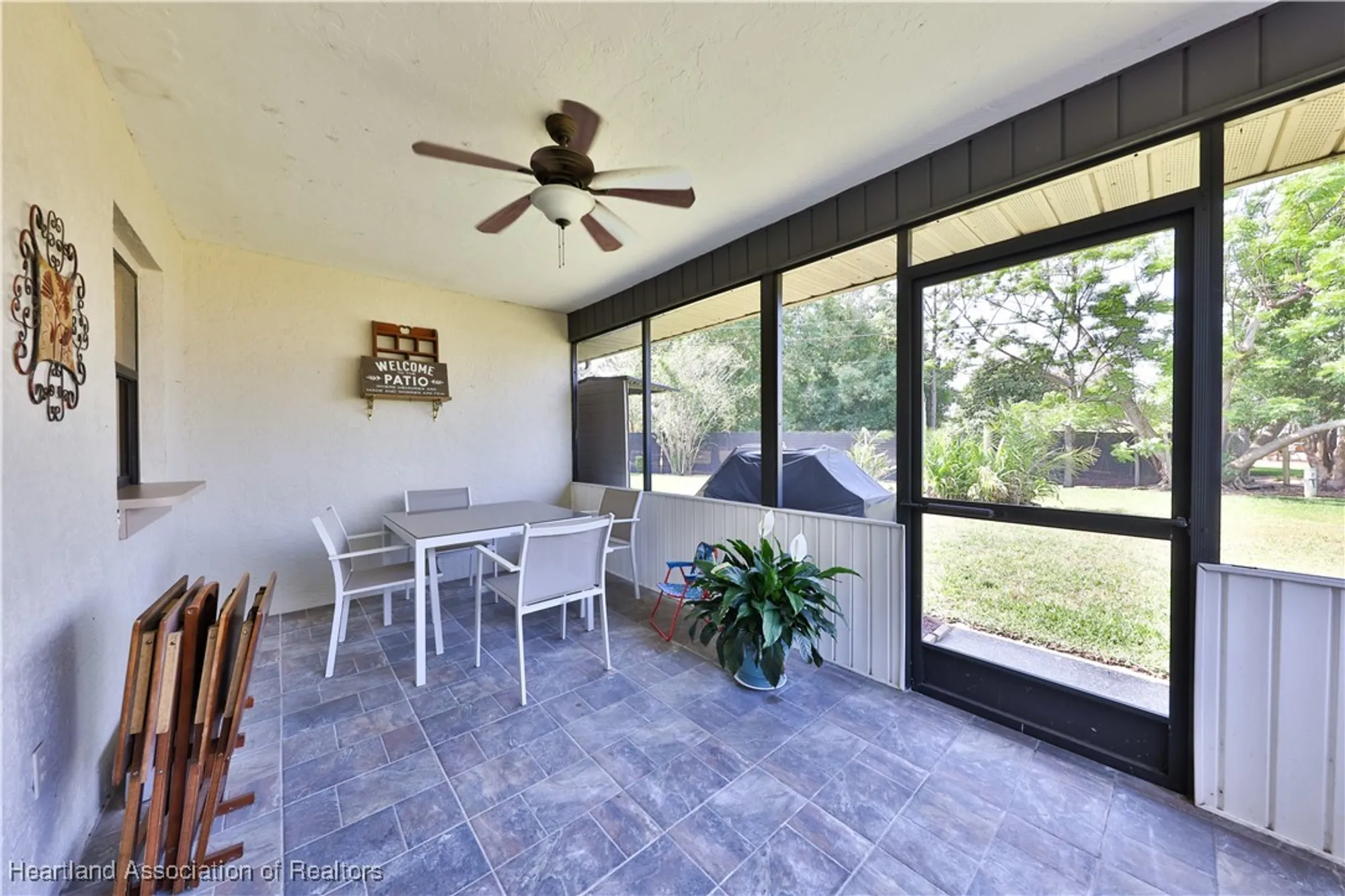 Property Slideshow image 15 of 25 | 3745 camry ct, Sebring, FL, 33872