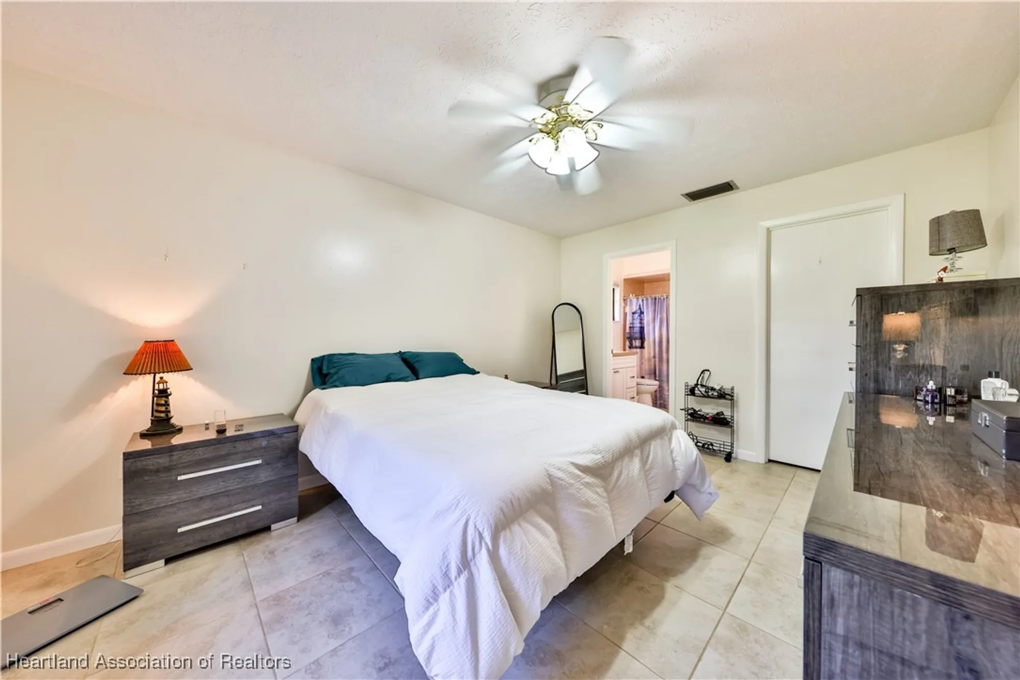 Property Slideshow image 11 of 25 | 3745 camry ct, Sebring, FL, 33872