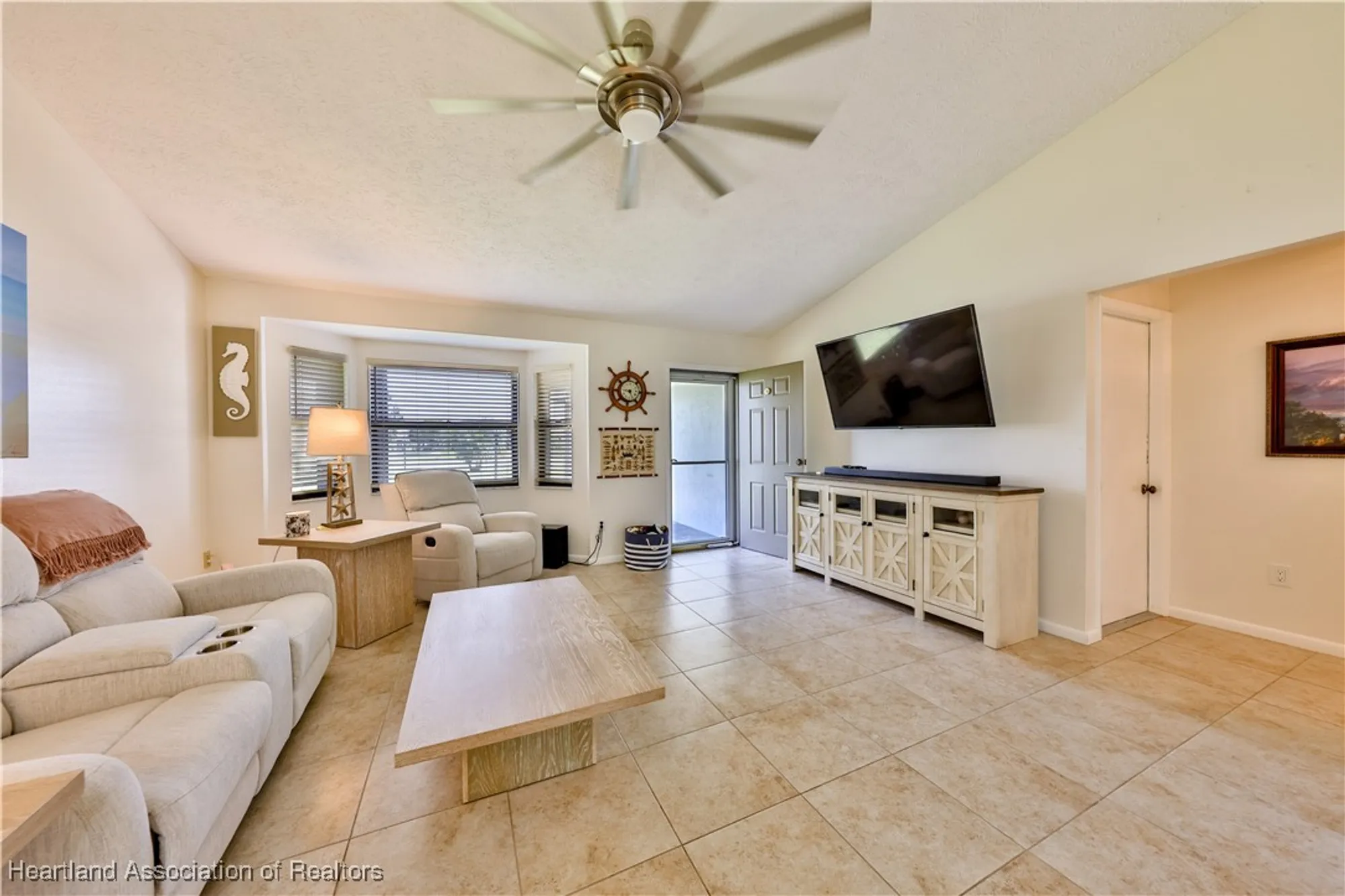 Property Slideshow image 3 of 25 | 3745 camry ct, Sebring, FL, 33872