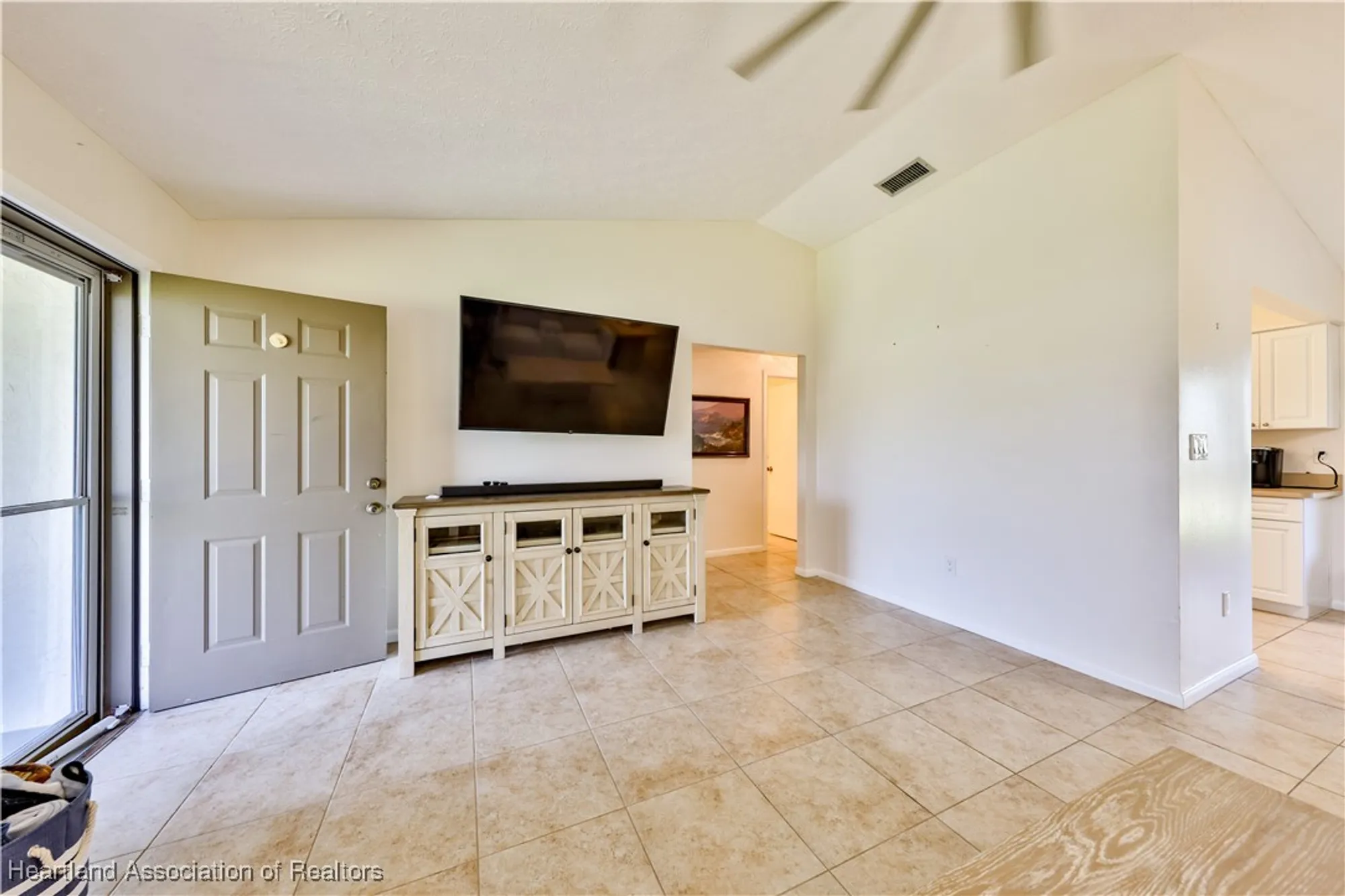 Property Slideshow image 4 of 25 | 3745 camry ct, Sebring, FL, 33872