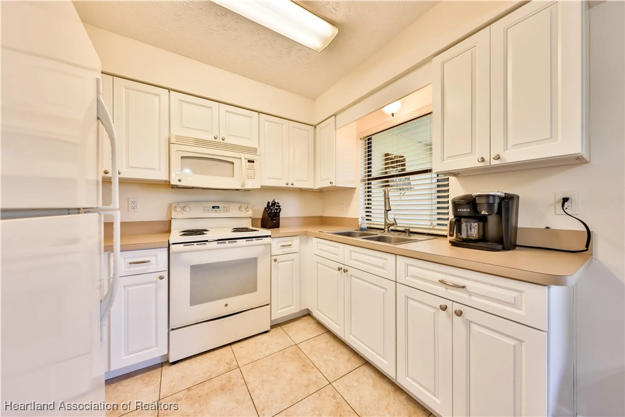 Property Slideshow image 6 of 25 | 3745 camry ct, Sebring, FL, 33872