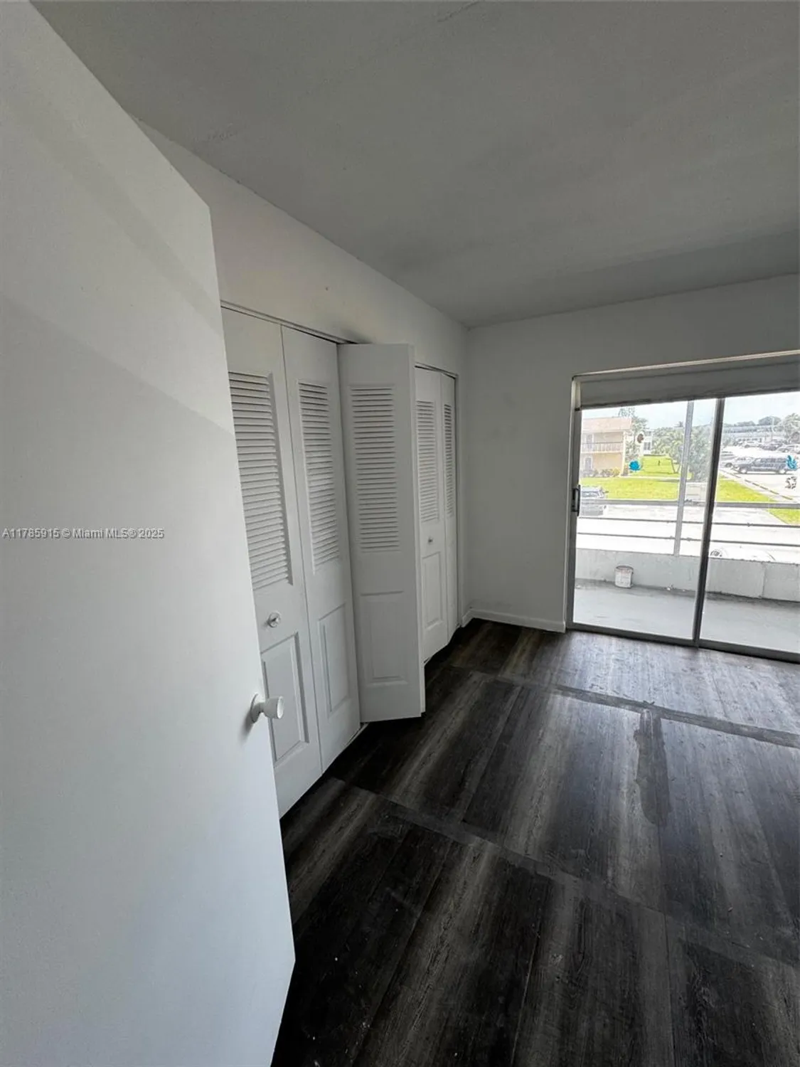 Property Slideshow image 7 of 9 | 42 sheffield b b, West Palm Beach, FL, 33417