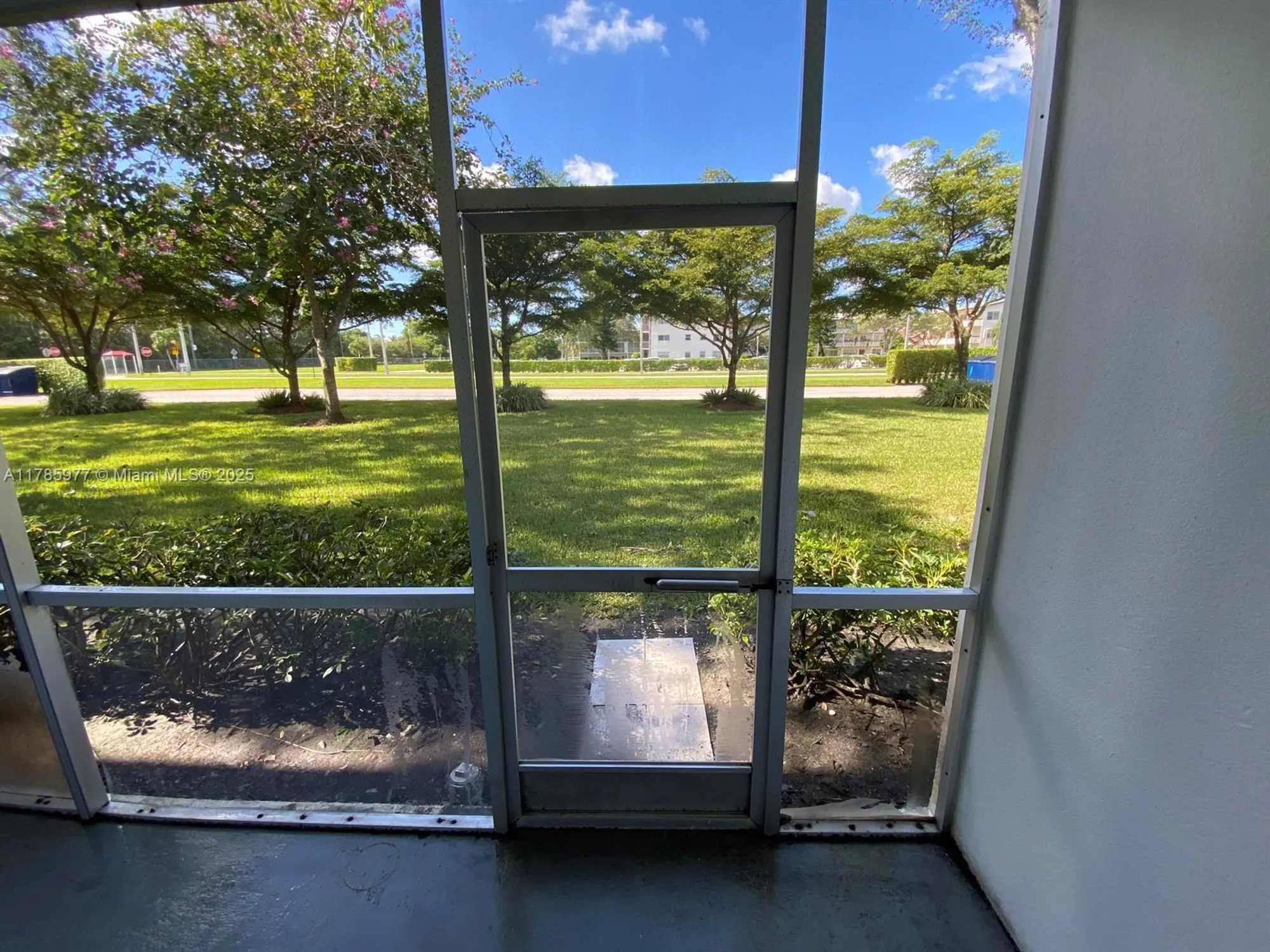 Property Slideshow image 14 of 15 | 381 fanshaw j # 381, Boca Raton, FL, 33434