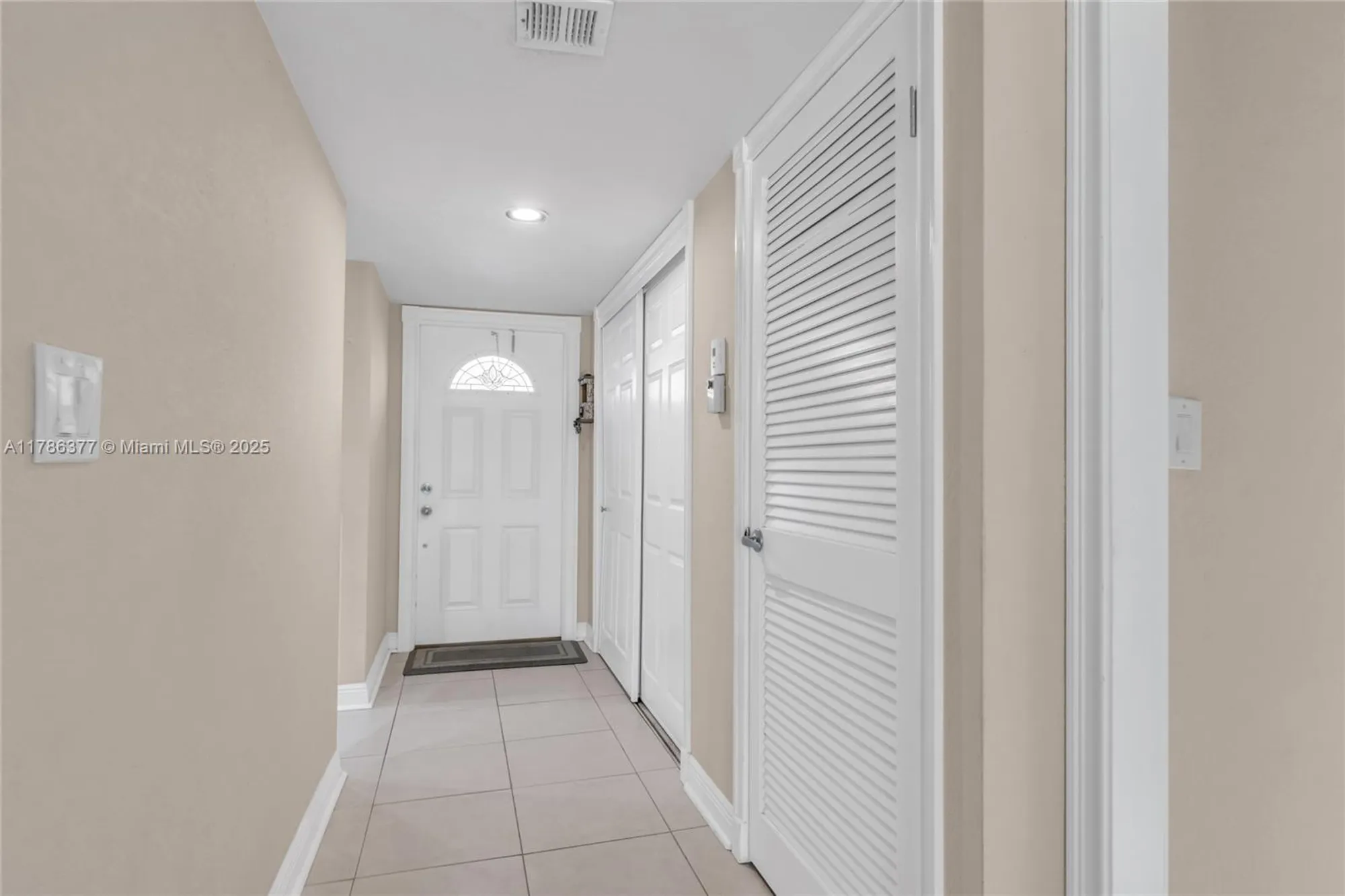 Property Slideshow image 16 of 35 | 281 s hollybrook dr apt 106, Pembroke Pines, FL, 33025
