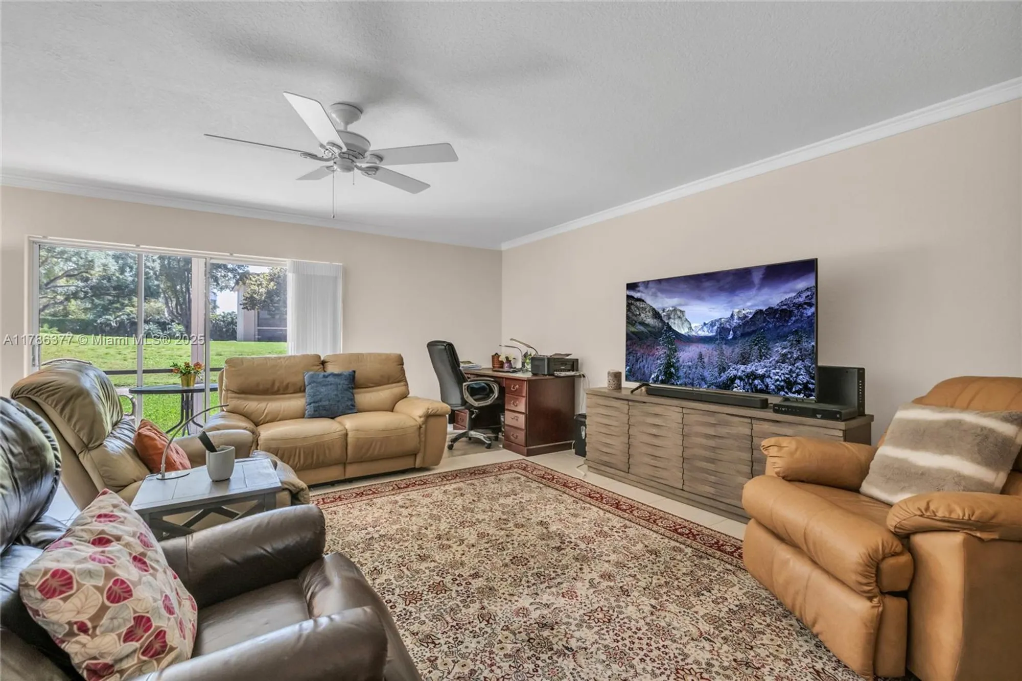 Property Slideshow image 10 of 35 | 281 s hollybrook dr apt 106, Pembroke Pines, FL, 33025