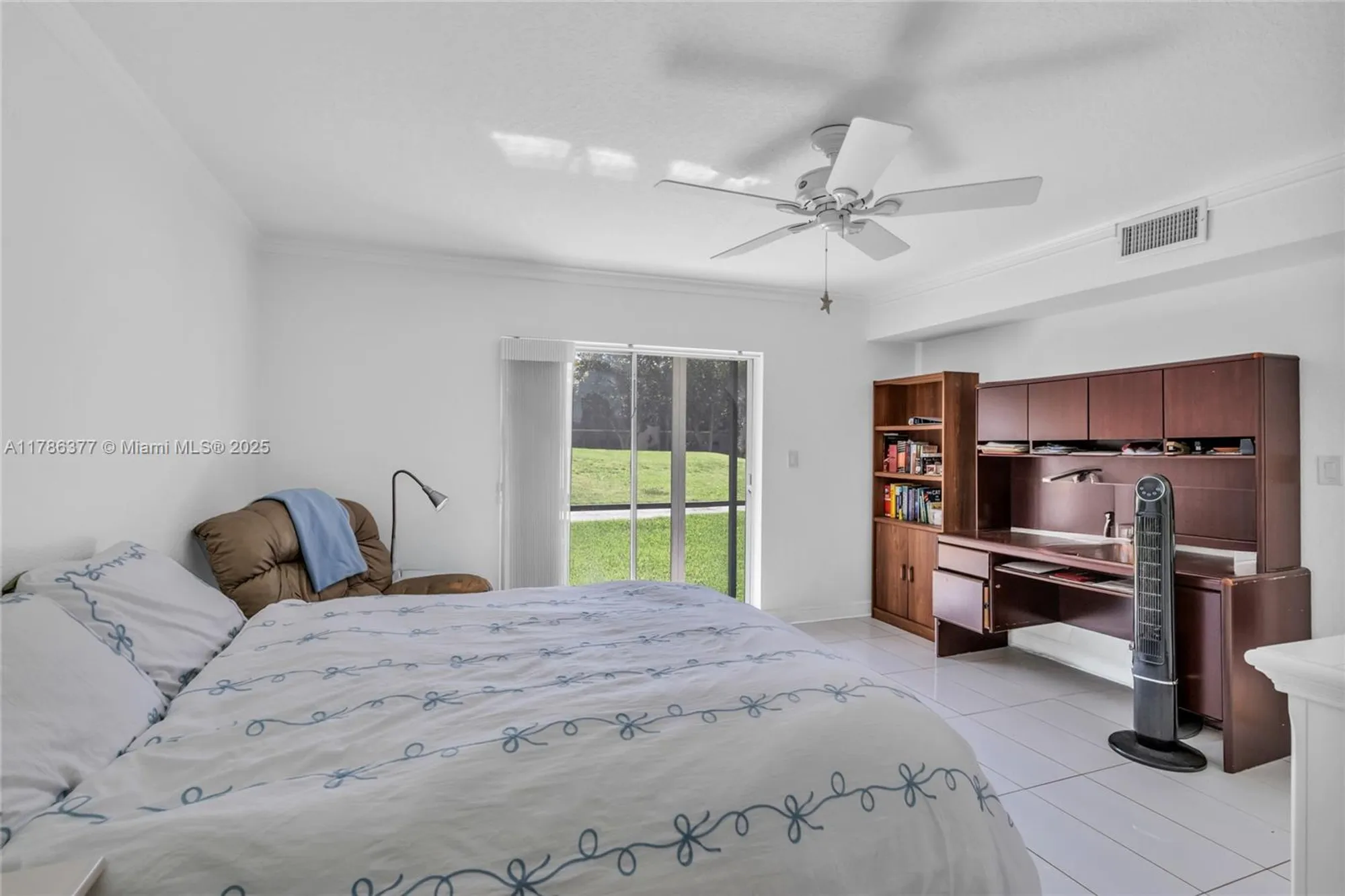 Property Slideshow image 21 of 35 | 281 s hollybrook dr apt 106, Pembroke Pines, FL, 33025