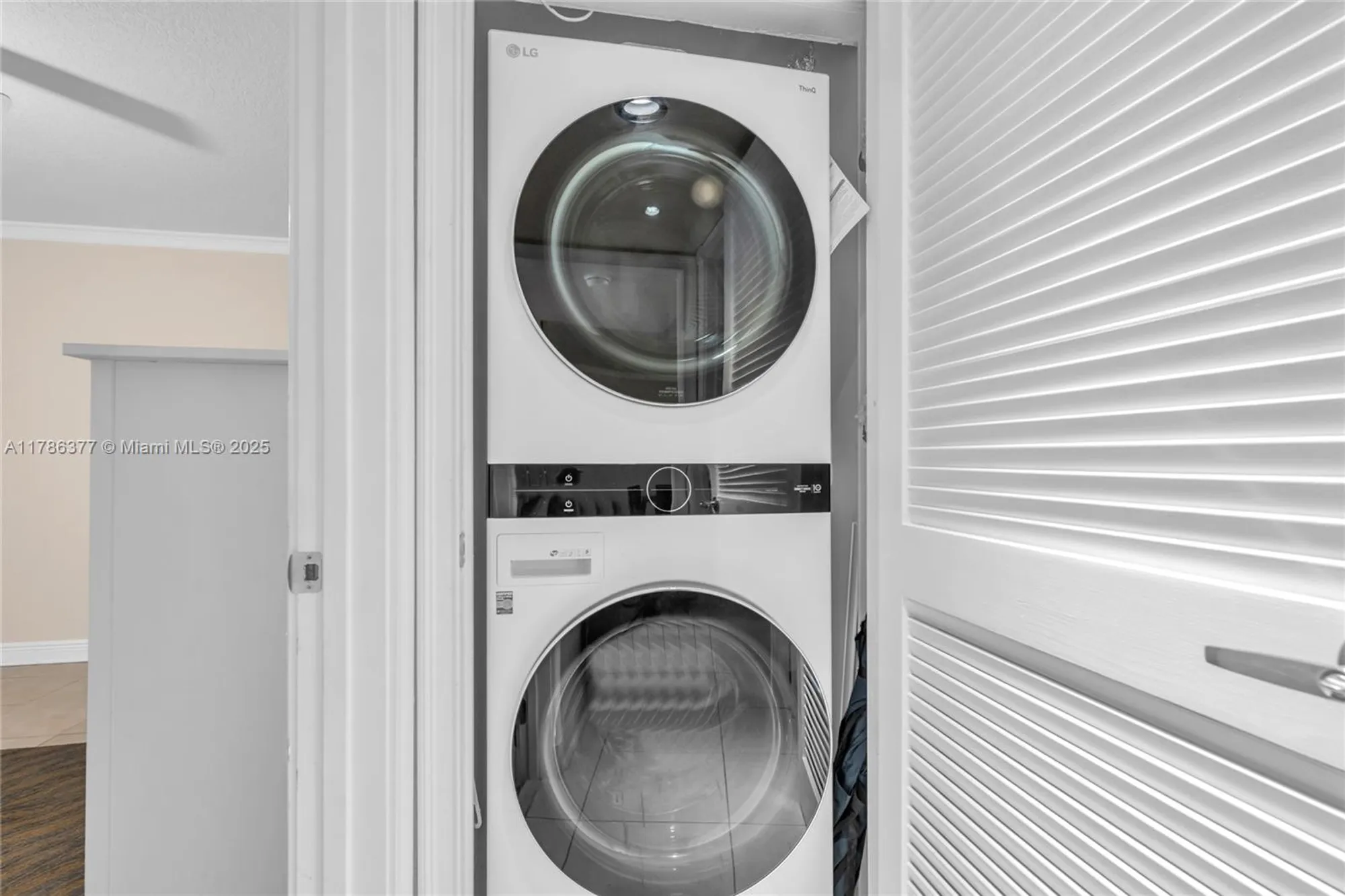 Property Slideshow image 22 of 35 | 281 s hollybrook dr apt 106, Pembroke Pines, FL, 33025