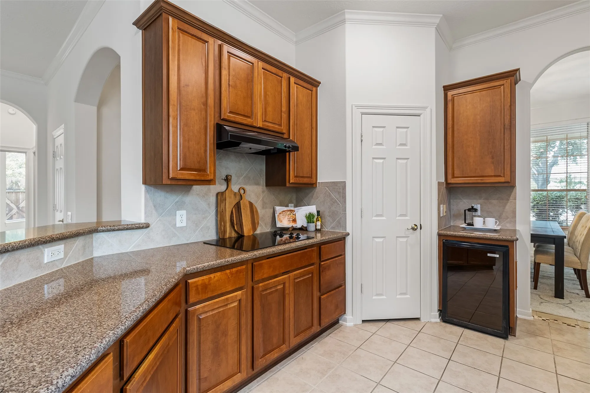 Property Slideshow image 17 of 40 | 34 e royal mews, Conroe, TX, 77384