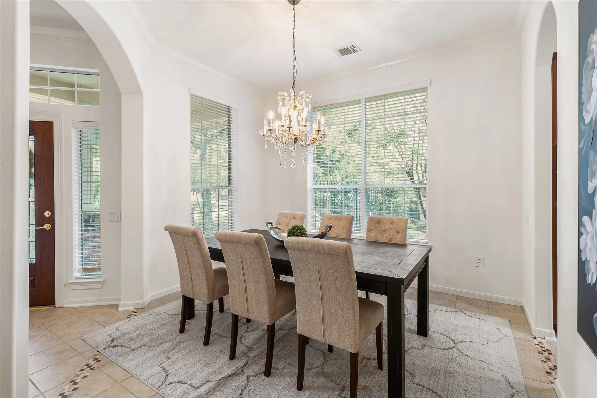 Property Slideshow image 13 of 40 | 34 e royal mews, Conroe, TX, 77384