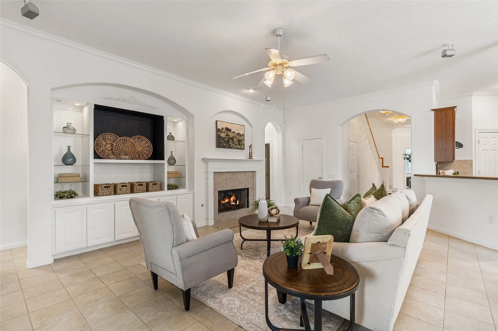 Property Slideshow image 24 of 40 | 34 e royal mews, Conroe, TX, 77384