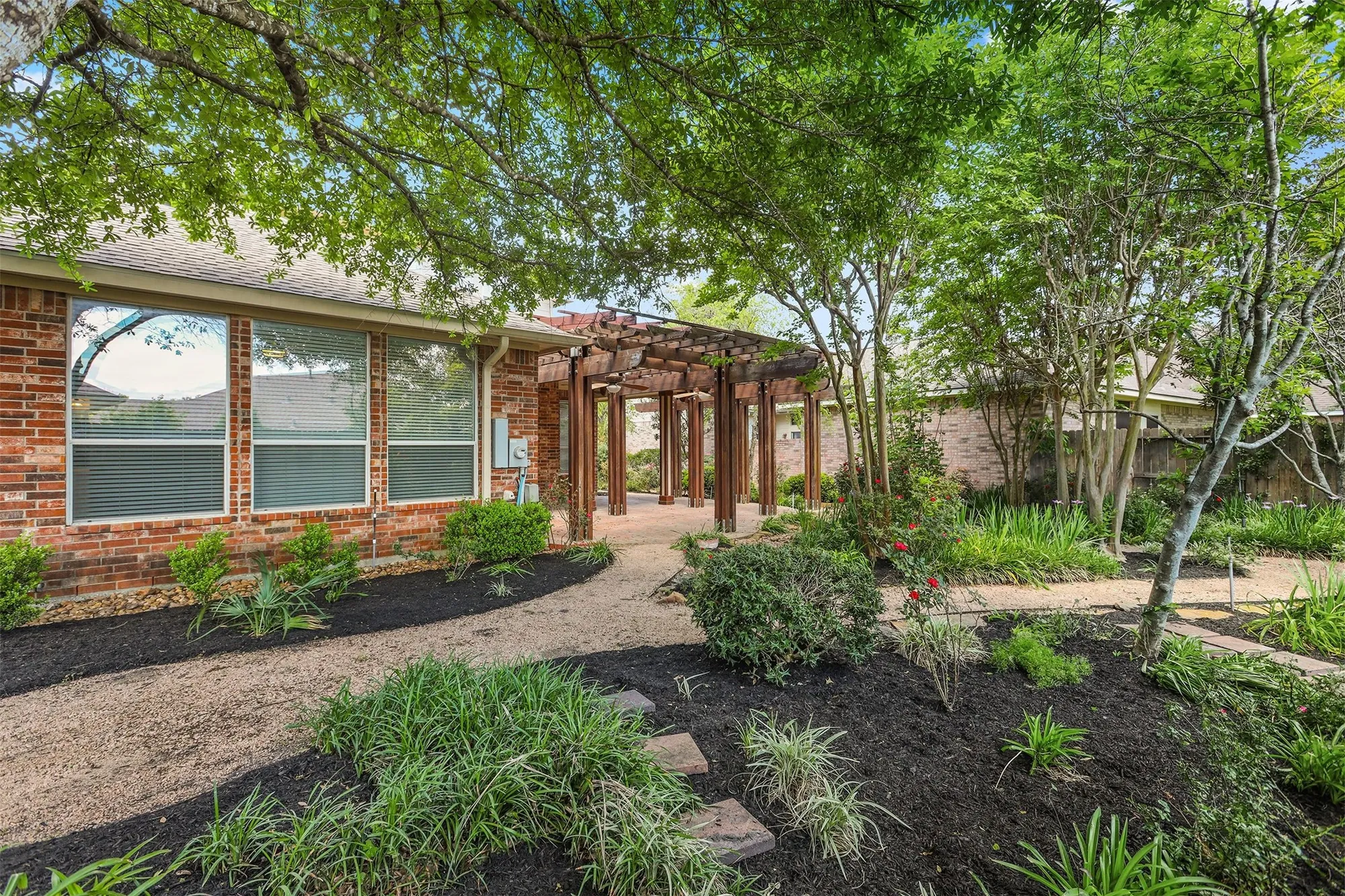 Property Slideshow image 39 of 40 | 34 e royal mews, Conroe, TX, 77384