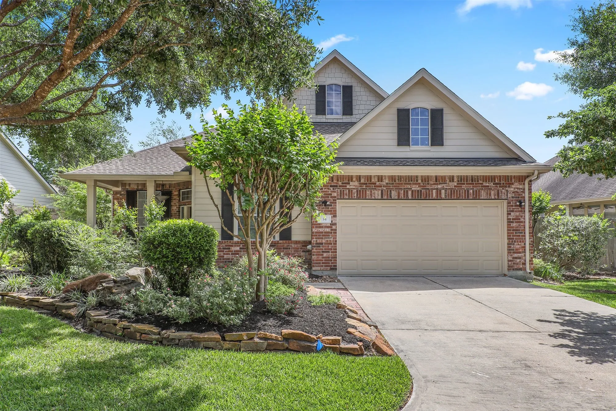 Property Slideshow image 3 of 40 | 34 e royal mews, Conroe, TX, 77384