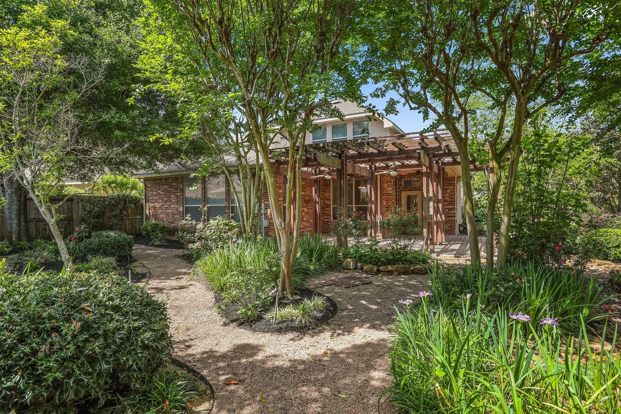 Property Slideshow image 40 of 40 | 34 e royal mews, Conroe, TX, 77384