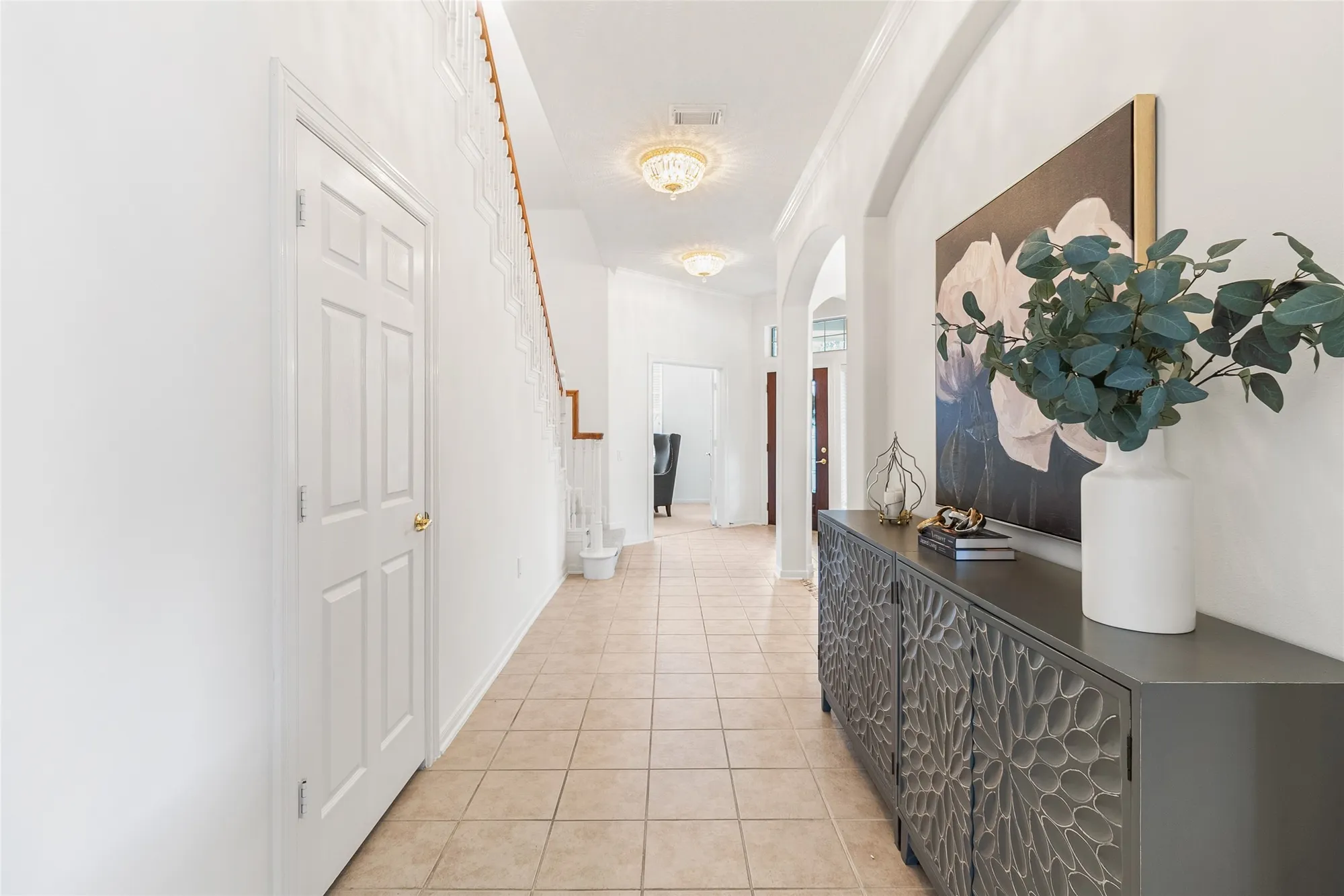 Property Slideshow image 8 of 40 | 34 e royal mews, Conroe, TX, 77384