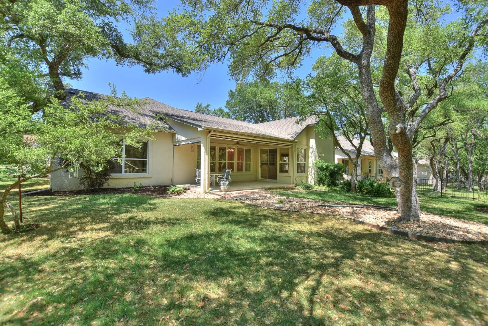 Property Slideshow image 28 of 31 | 229 whispering wind dr, Georgetown, TX, 78633