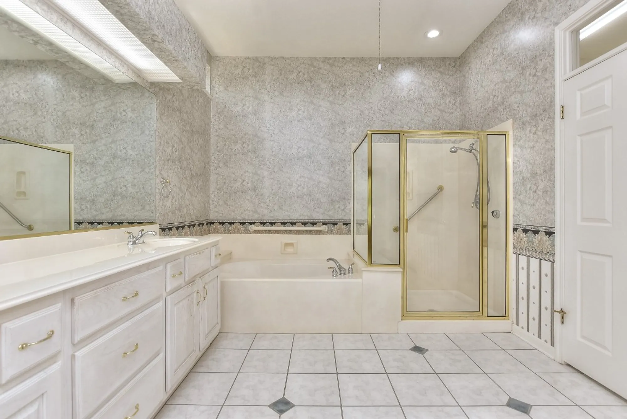 Property Slideshow image 21 of 31 | 229 whispering wind dr, Georgetown, TX, 78633